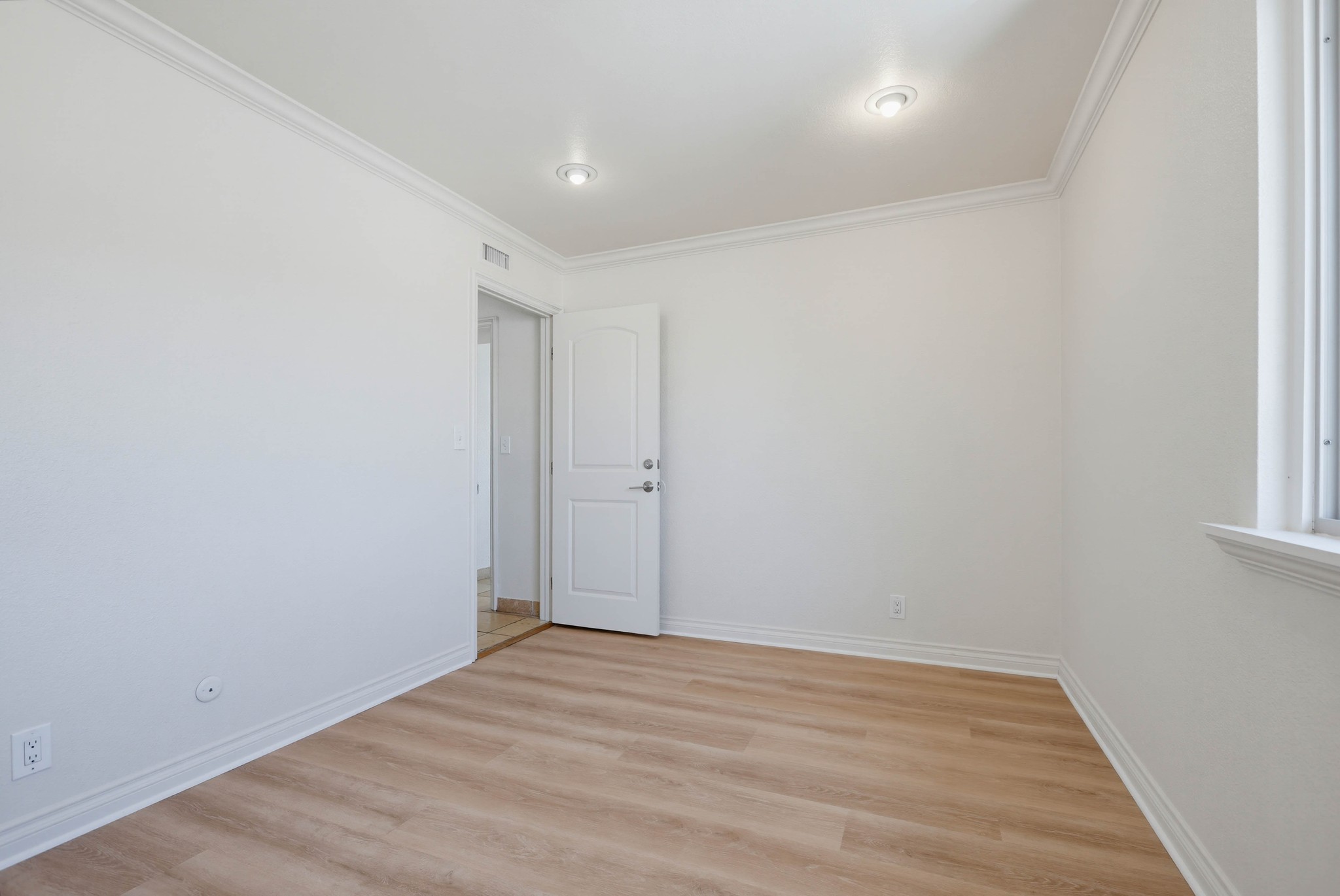 Virtual tour photo 29 of 50 for 1010 Valencia St D