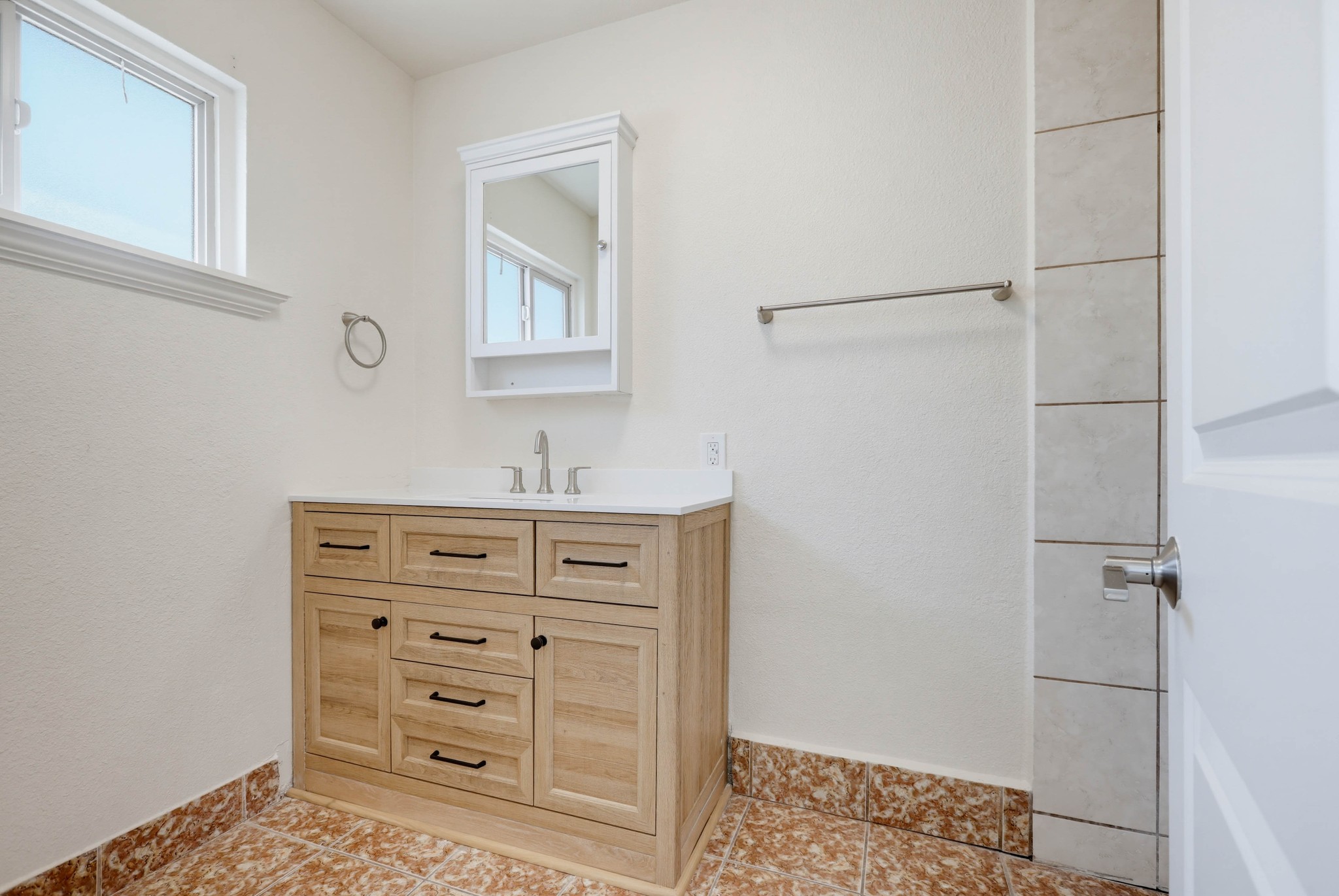 Virtual tour photo 44 of 50 for 1010 Valencia St D