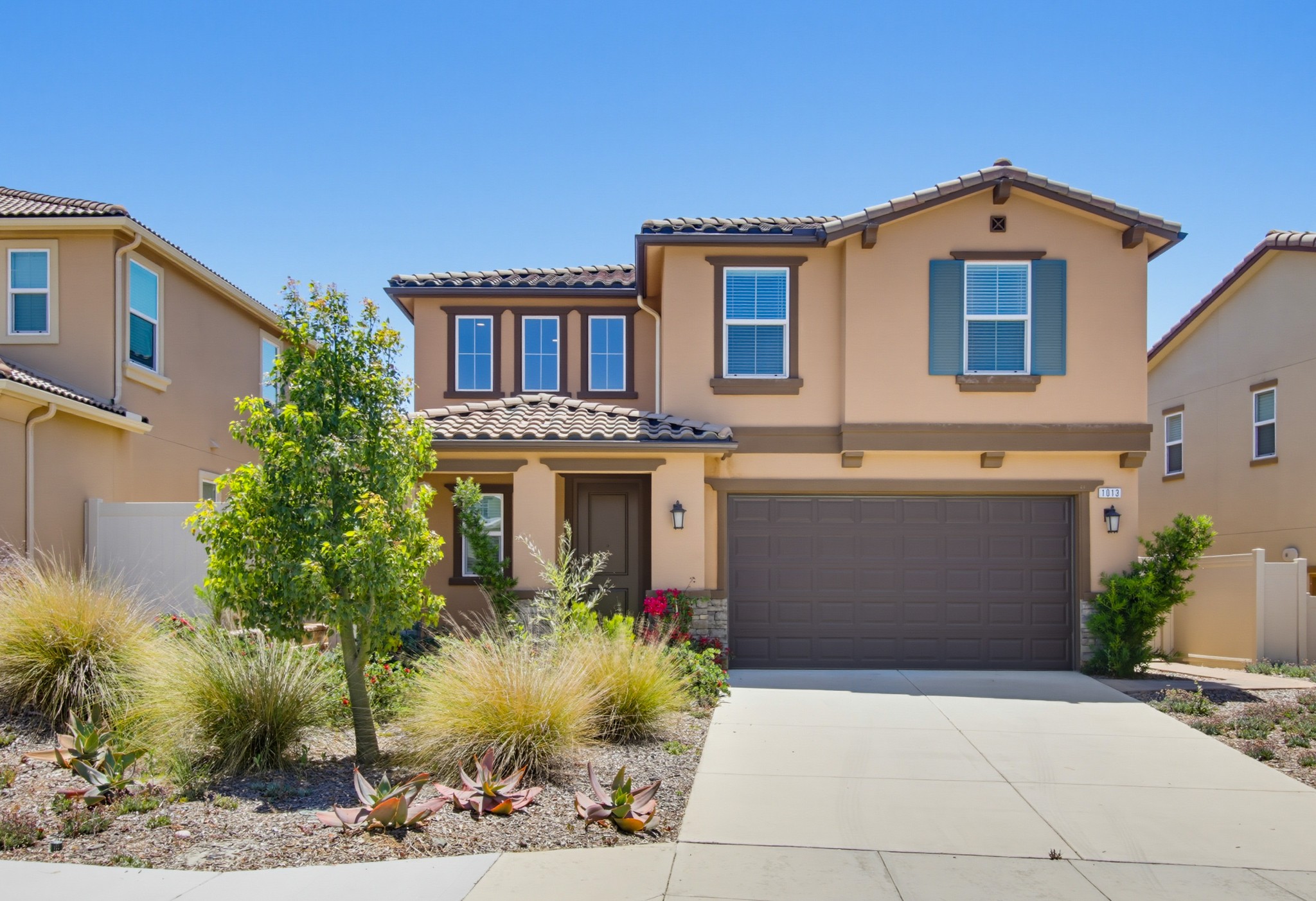 Virtual tour photo 1 of 66 for 1013 Crestline Rd