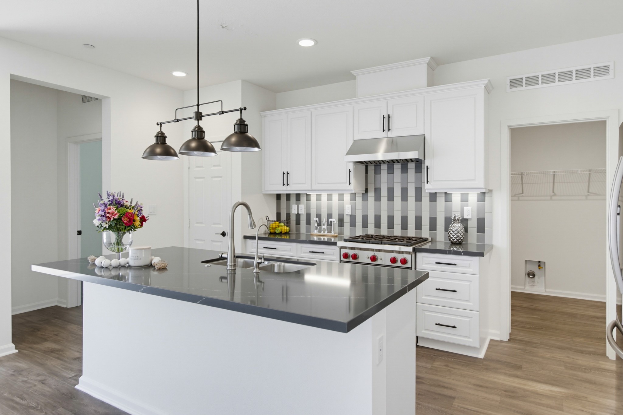 Virtual tour photo 15 of 66 for 1013 Crestline Rd