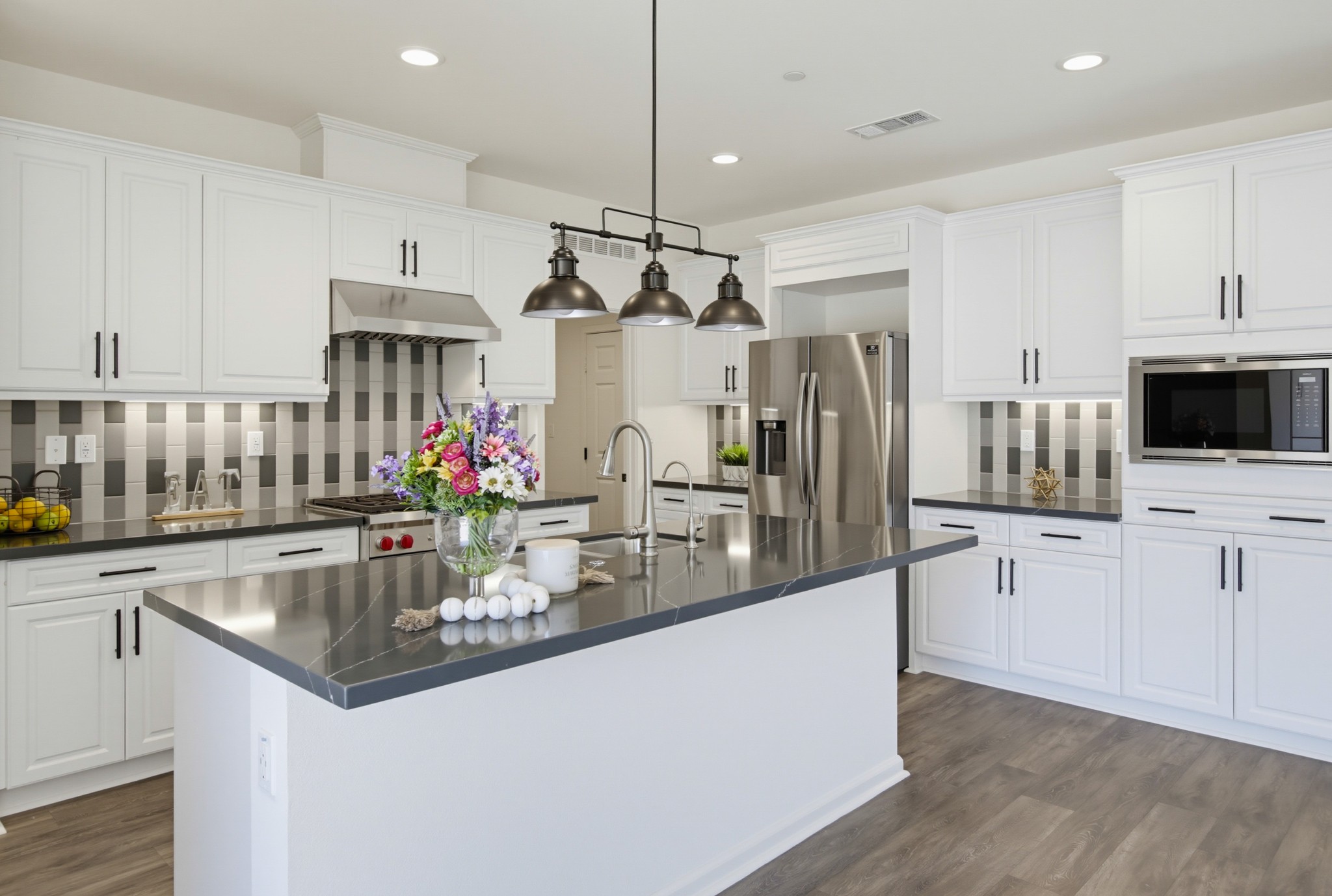 Virtual tour photo 17 of 66 for 1013 Crestline Rd