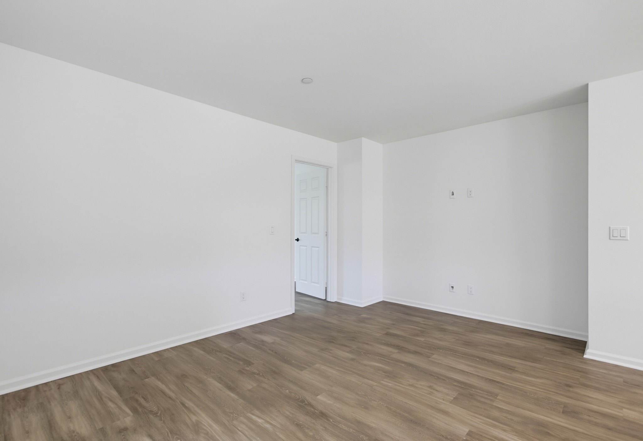 Virtual tour photo 44 of 66 for 1013 Crestline Rd