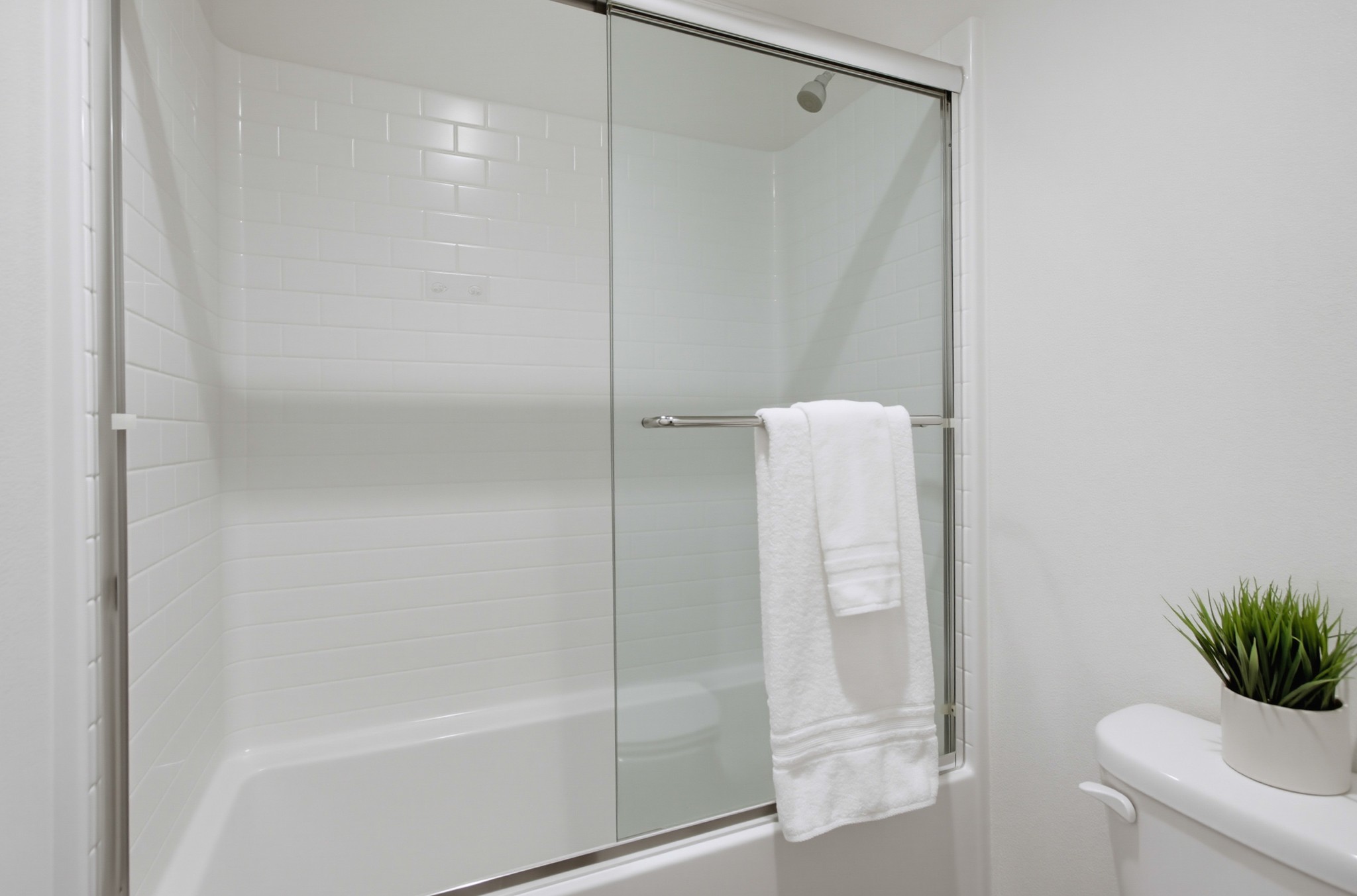 Virtual tour photo 52 of 66 for 1013 Crestline Rd