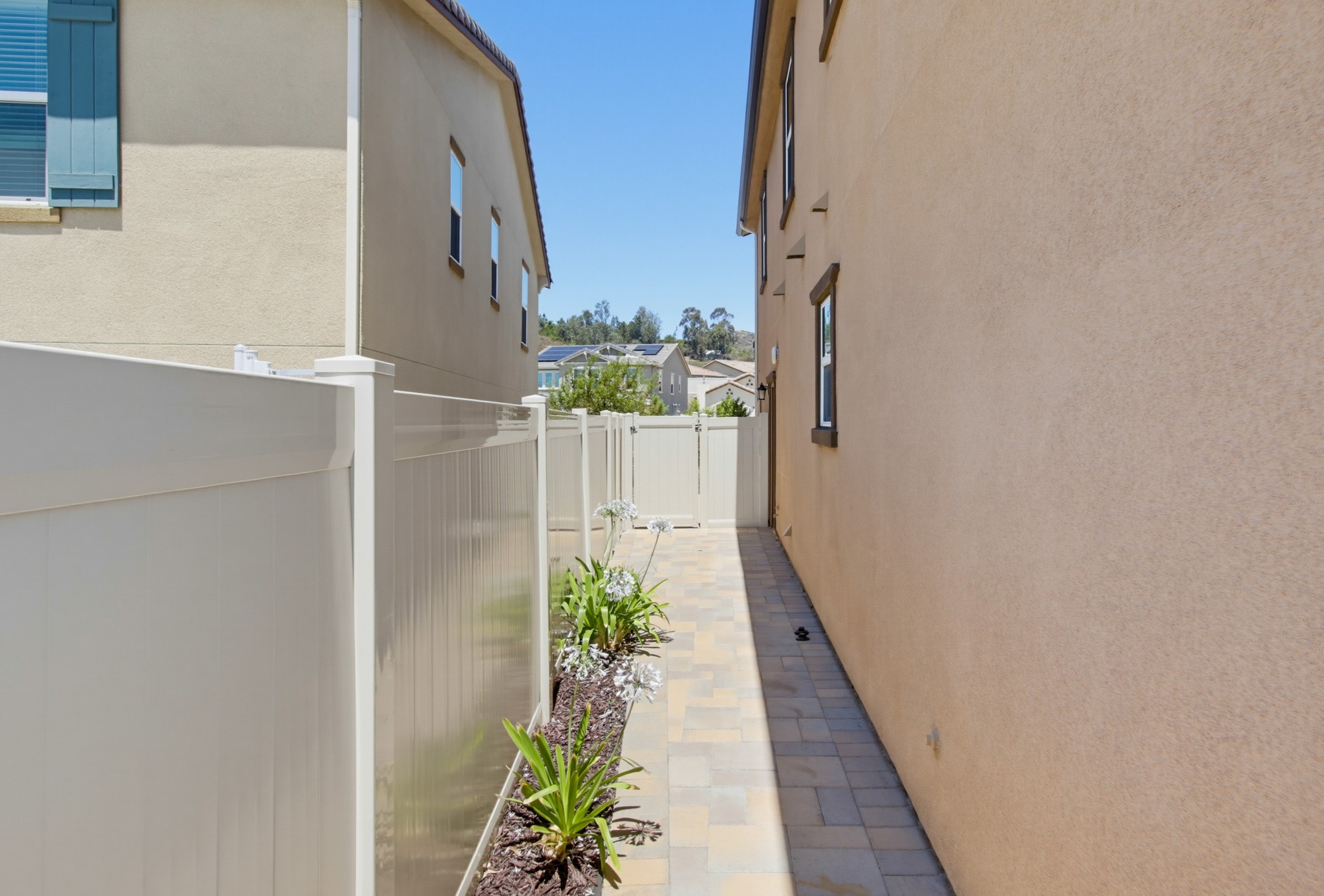 Virtual tour photo 63 of 66 for 1013 Crestline Rd