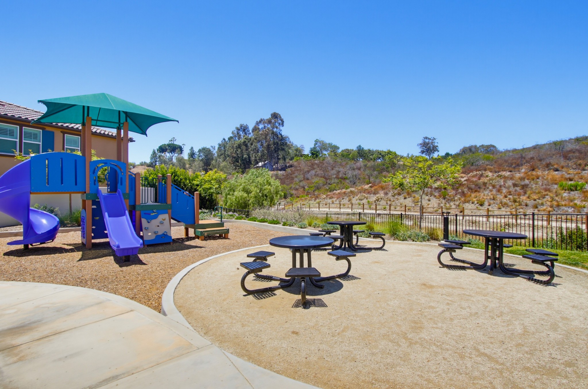 Virtual tour photo 65 of 66 for 1013 Crestline Rd