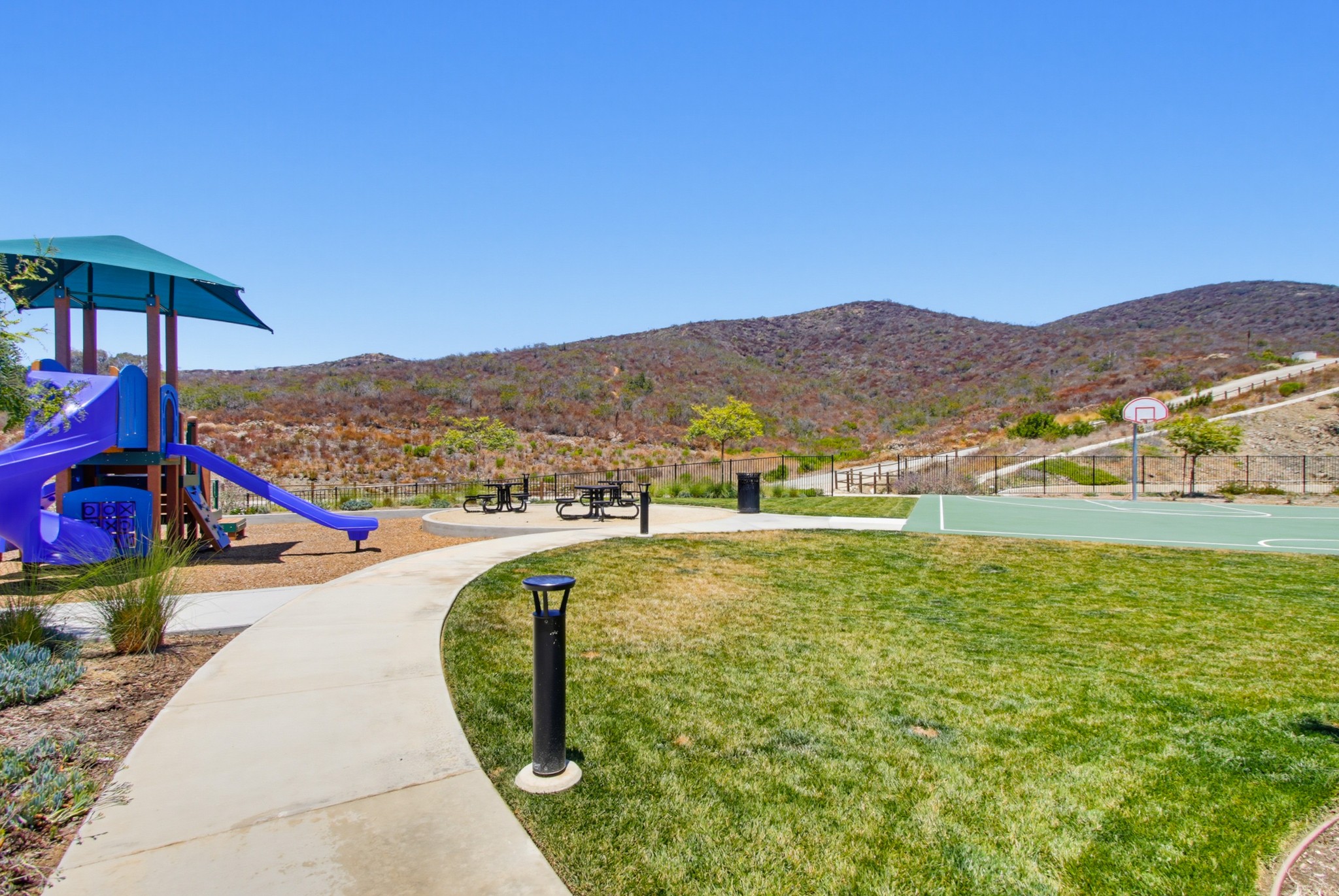 Virtual tour photo 66 of 66 for 1013 Crestline Rd