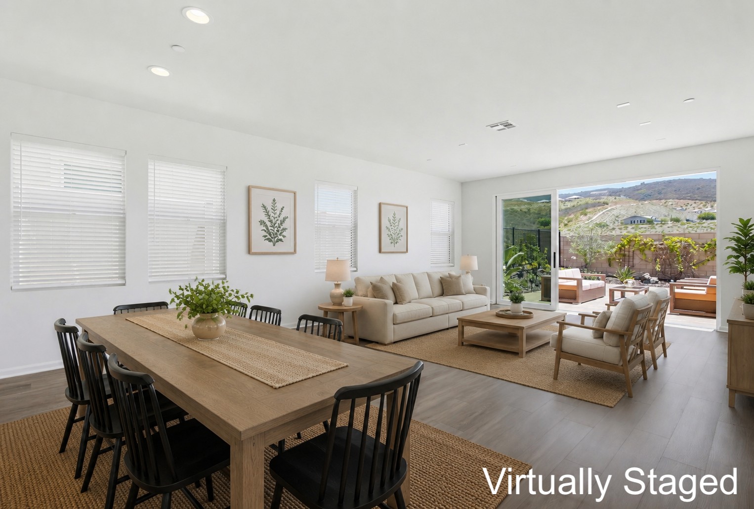 Virtual tour photo 7 of 66 for 1013 Crestline Rd