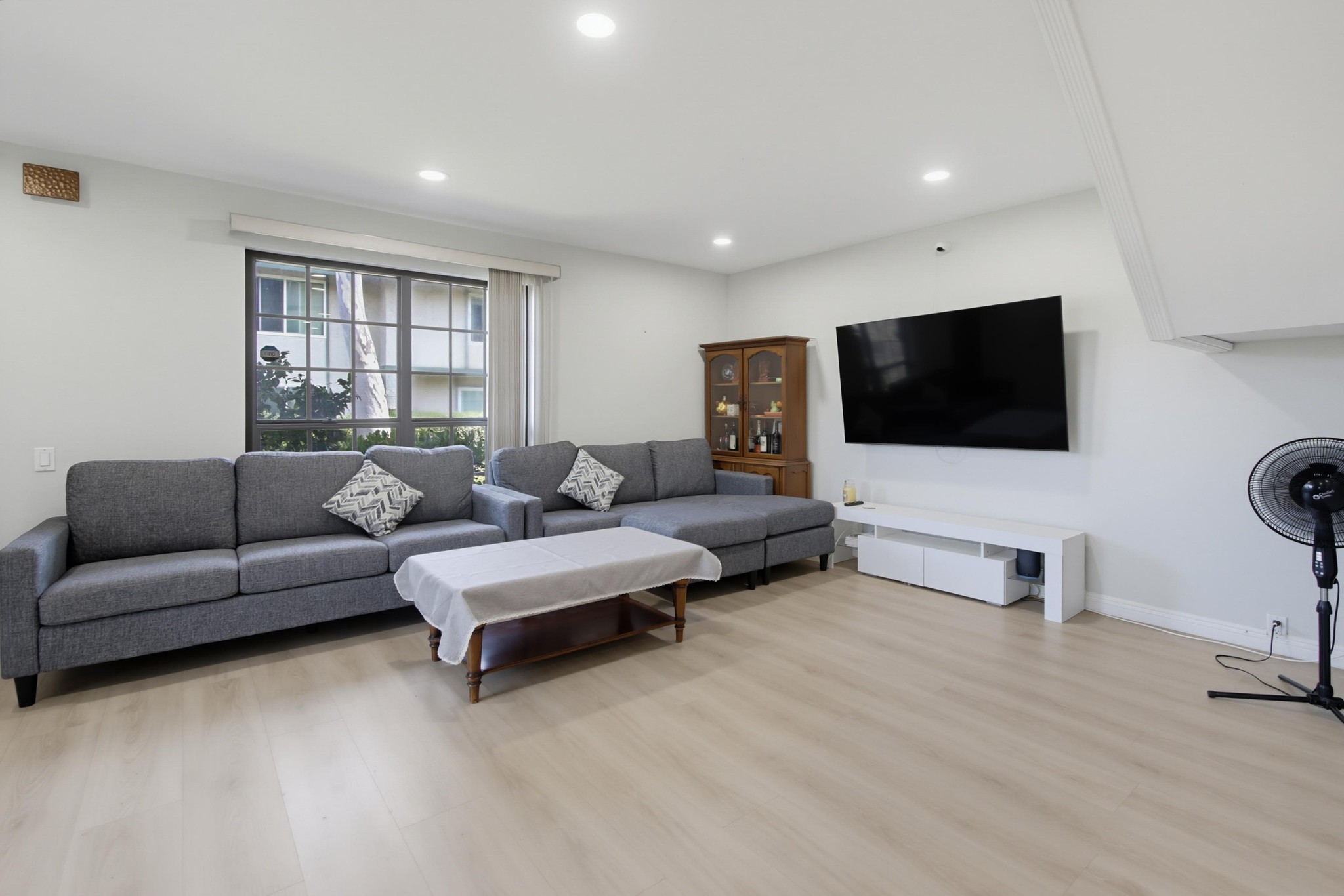 Virtual tour photo 4 of 37 for 10142 Caminito Zar