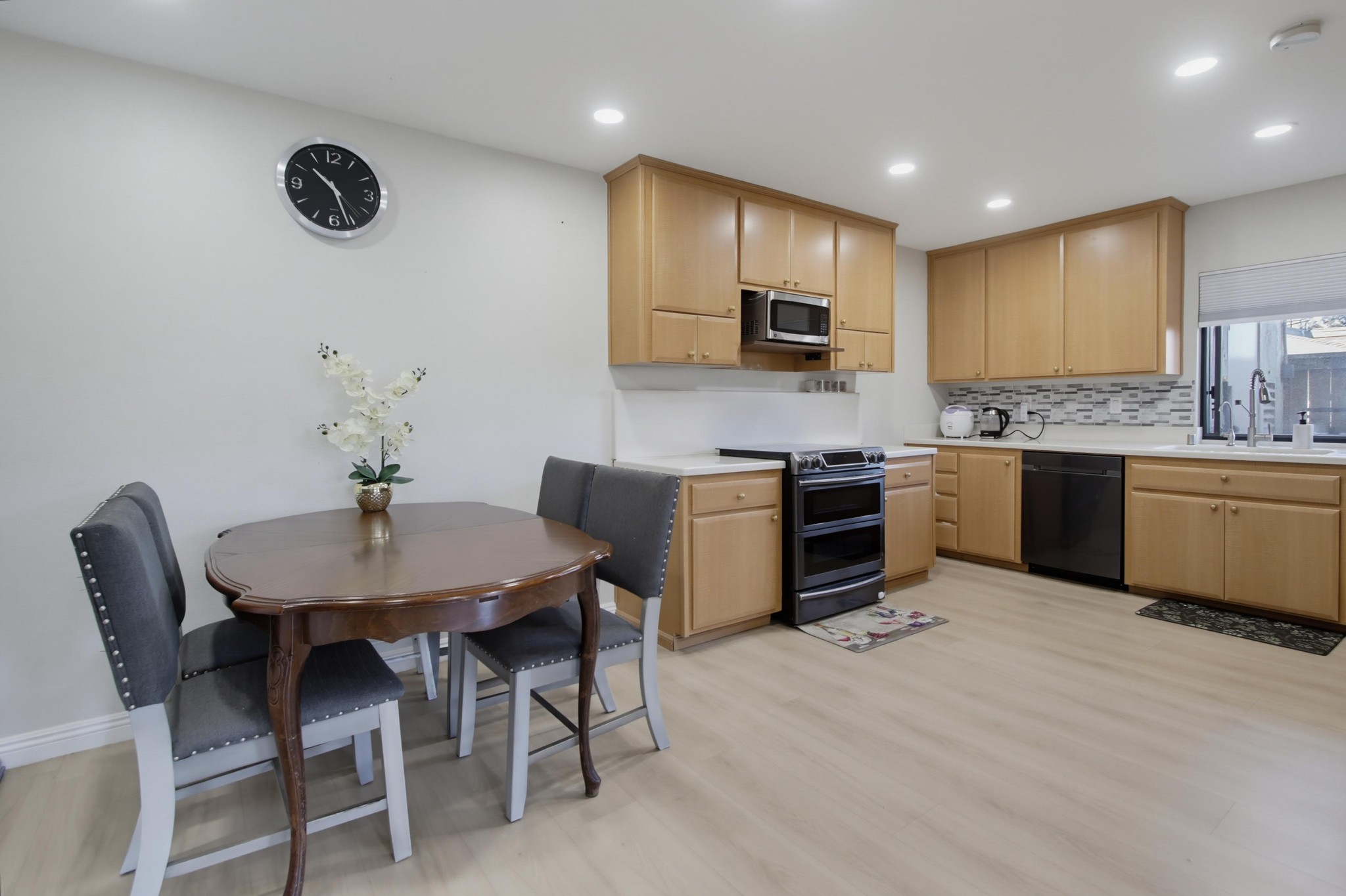 Virtual tour photo 10 of 37 for 10142 Caminito Zar