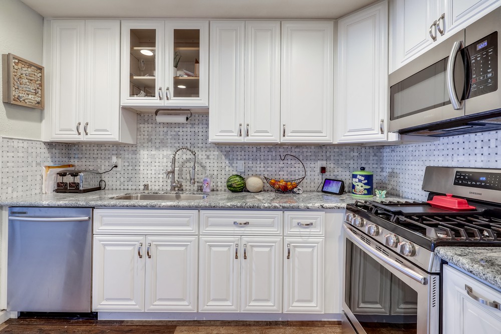 Virtual tour photo 12 of 22 for 1015 Harlan Cir