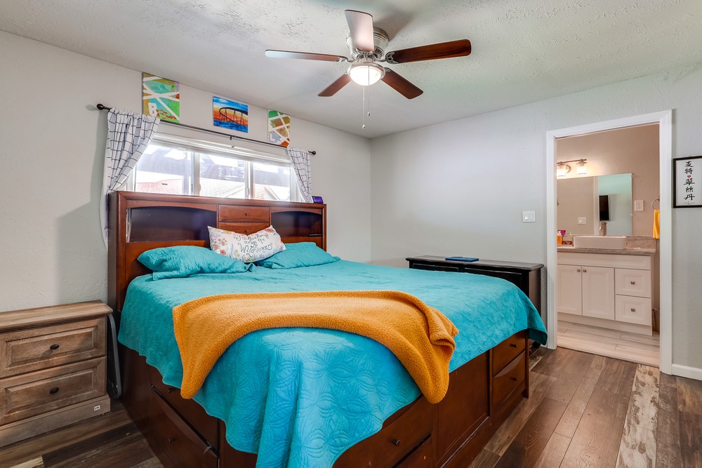 Virtual tour photo 13 of 22 for 1015 Harlan Cir