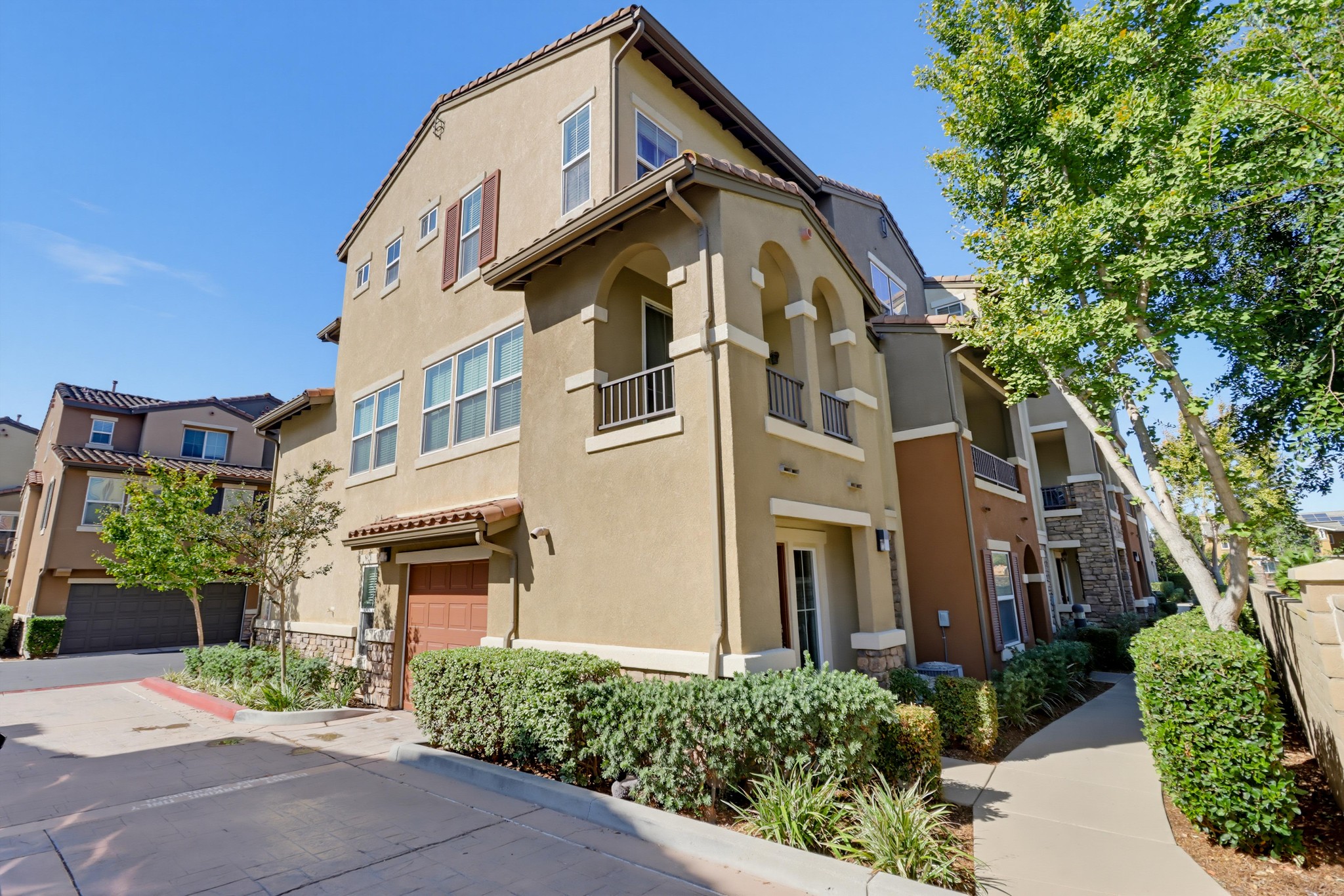 Virtual tour photo 1 of 46 for 10160 Brightwood Ln