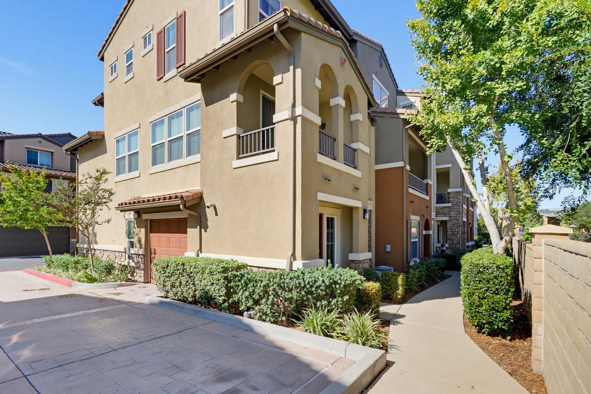 Virtual tour photo 3 of 46 for 10160 Brightwood Ln