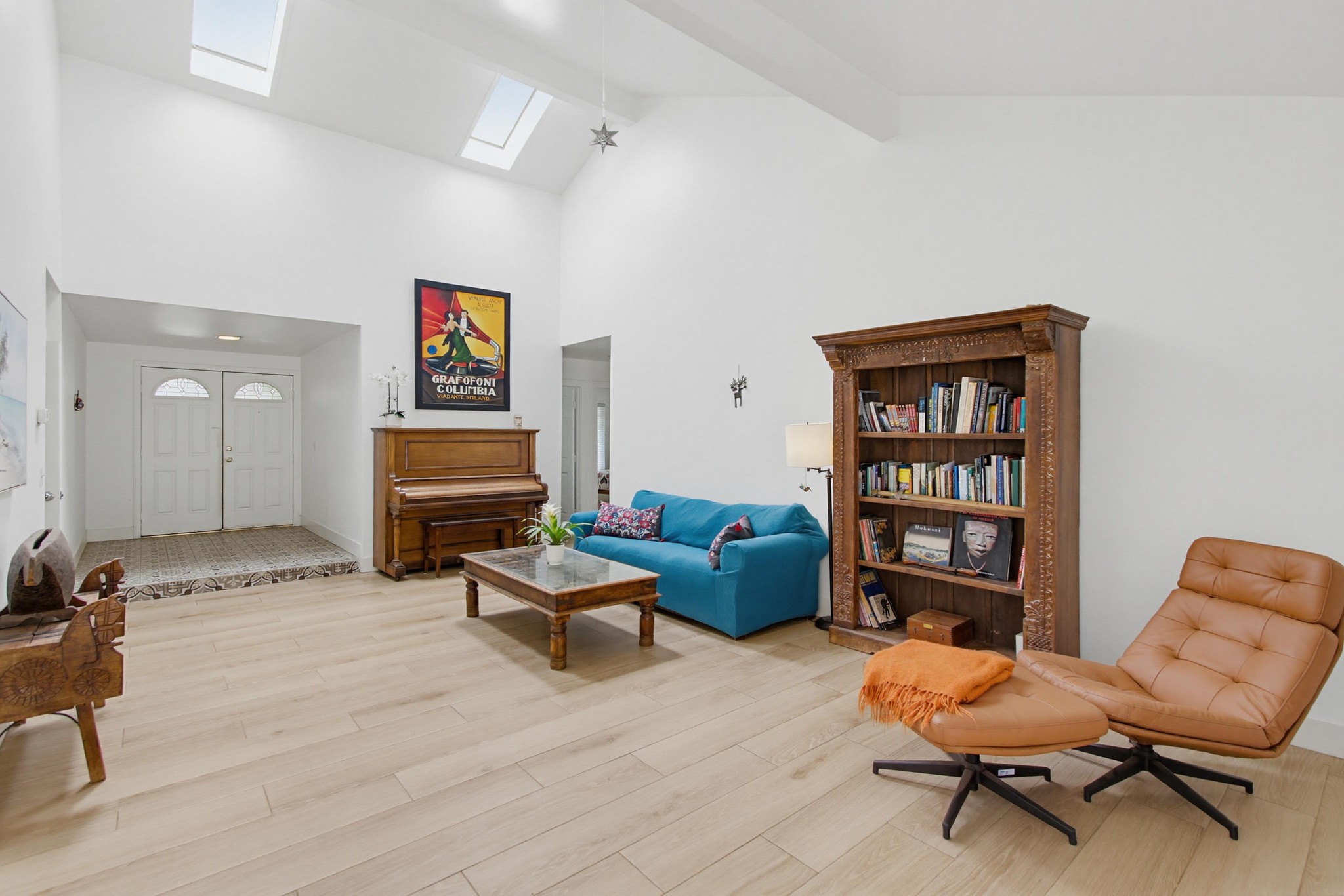 Virtual tour photo 9 of 59 for 10184 Aviary Dr