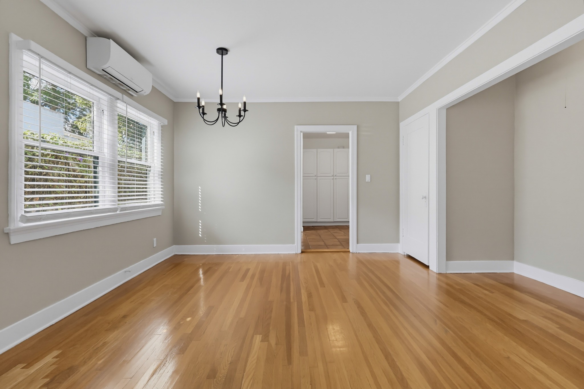 Virtual tour photo 15 of 58 for 1019 Havenhurst Dr