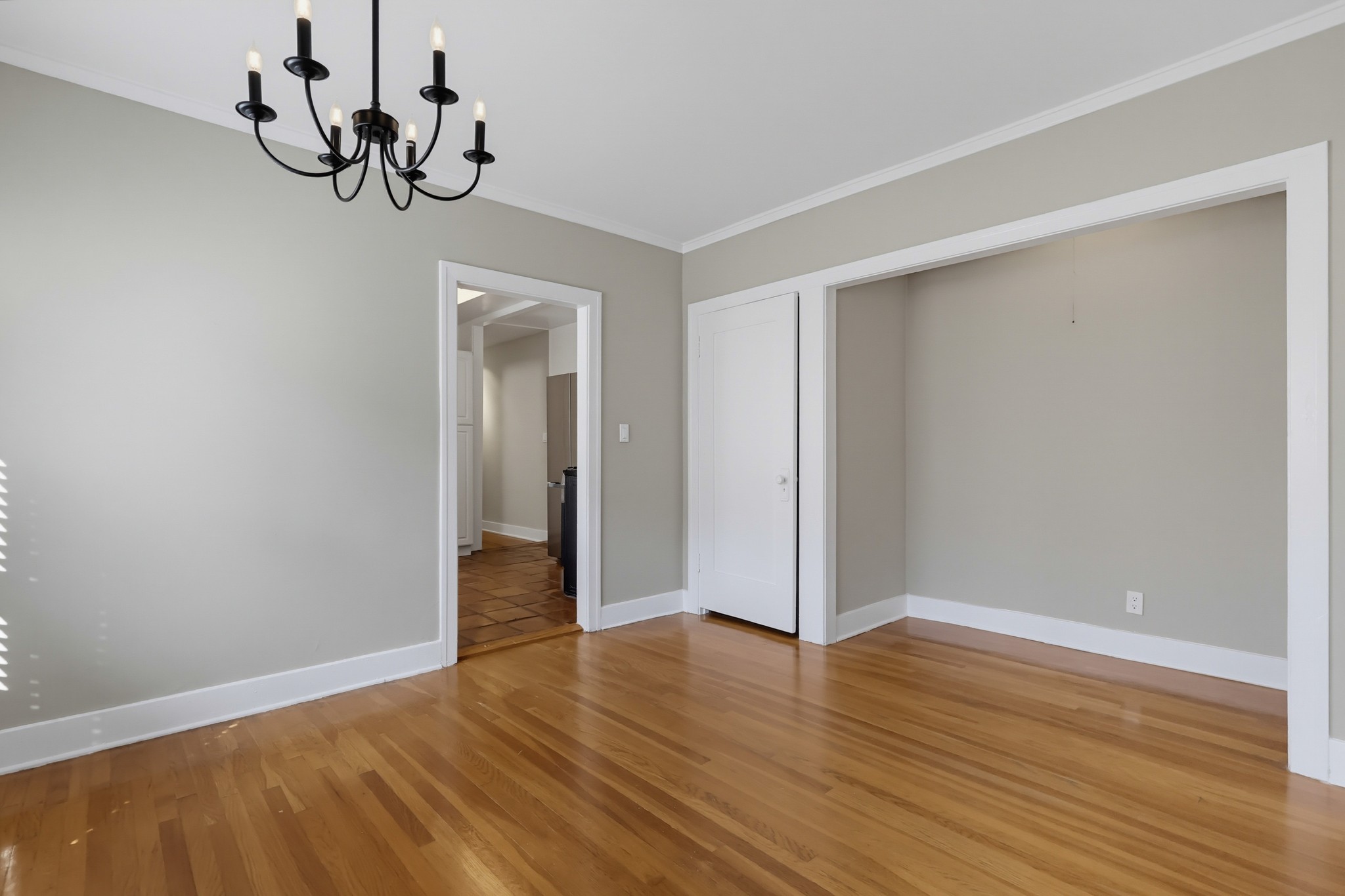 Virtual tour photo 20 of 58 for 1019 Havenhurst Dr