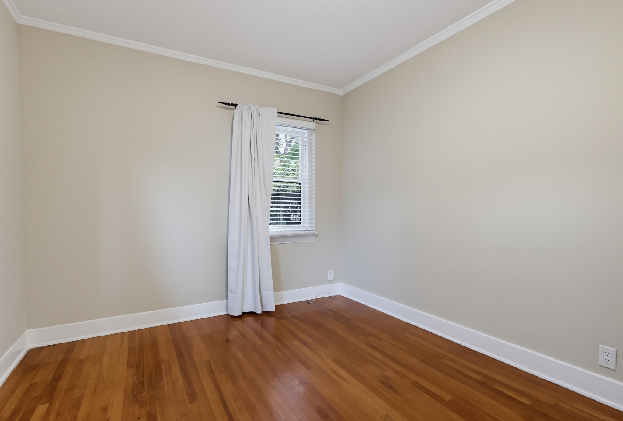 Virtual tour photo 37 of 58 for 1019 Havenhurst Dr