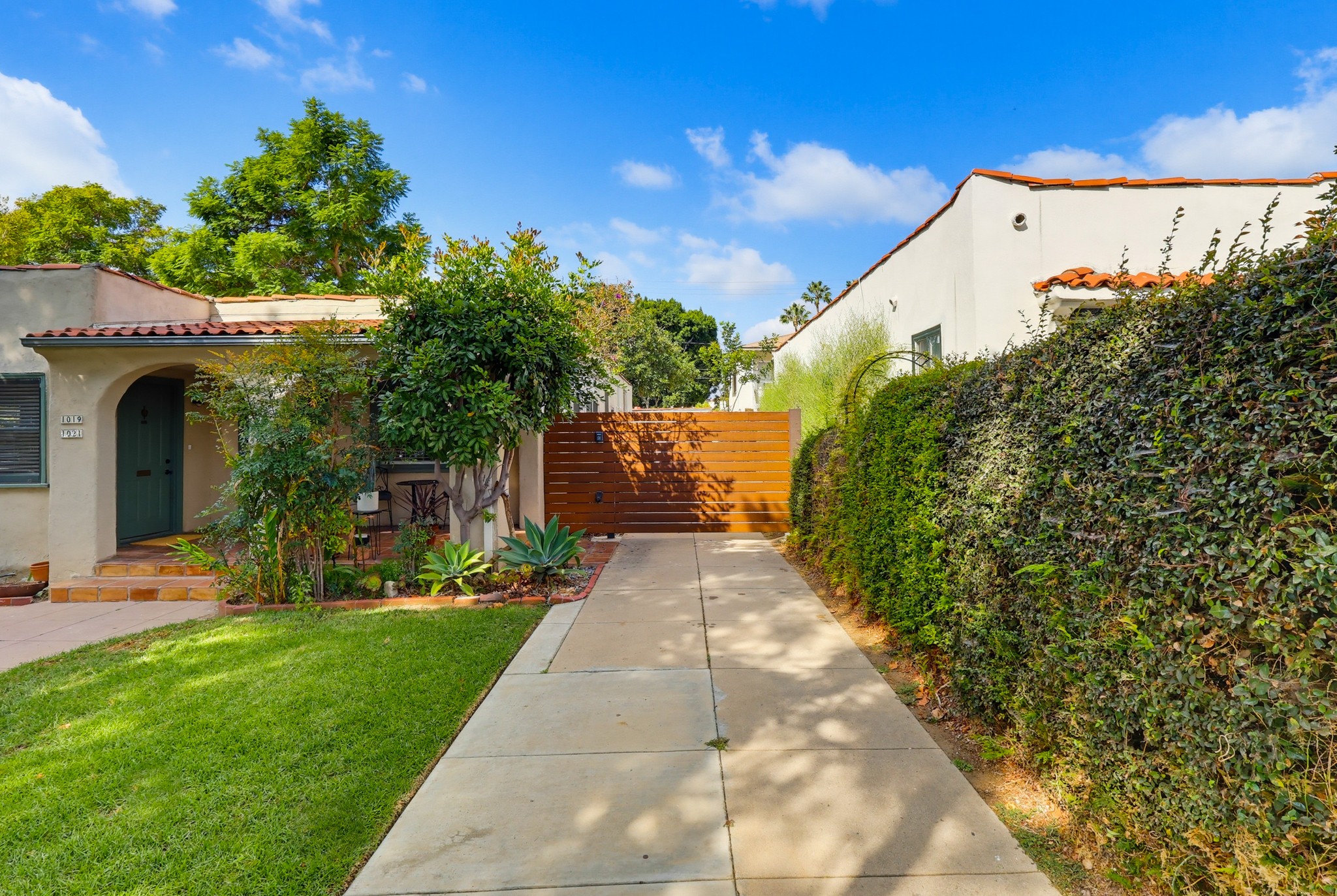 Virtual tour photo 49 of 58 for 1019 Havenhurst Dr