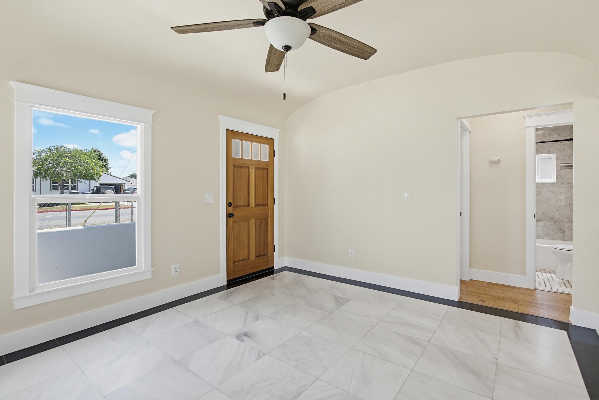 Virtual tour photo 7 of 35 for 102 5th Ave