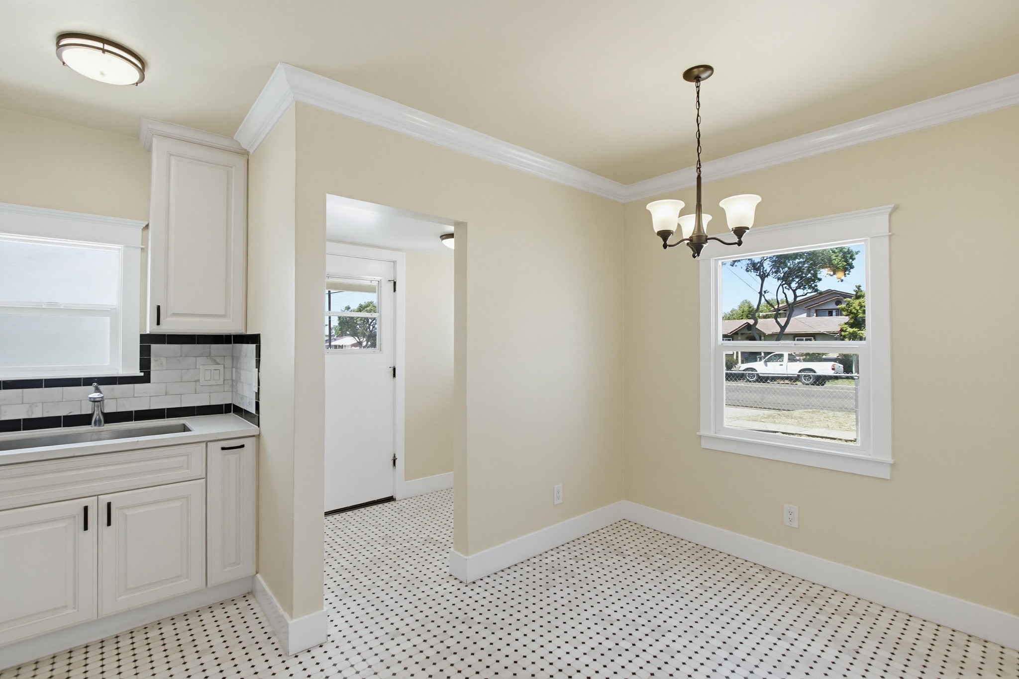 Virtual tour photo 8 of 35 for 102 5th Ave