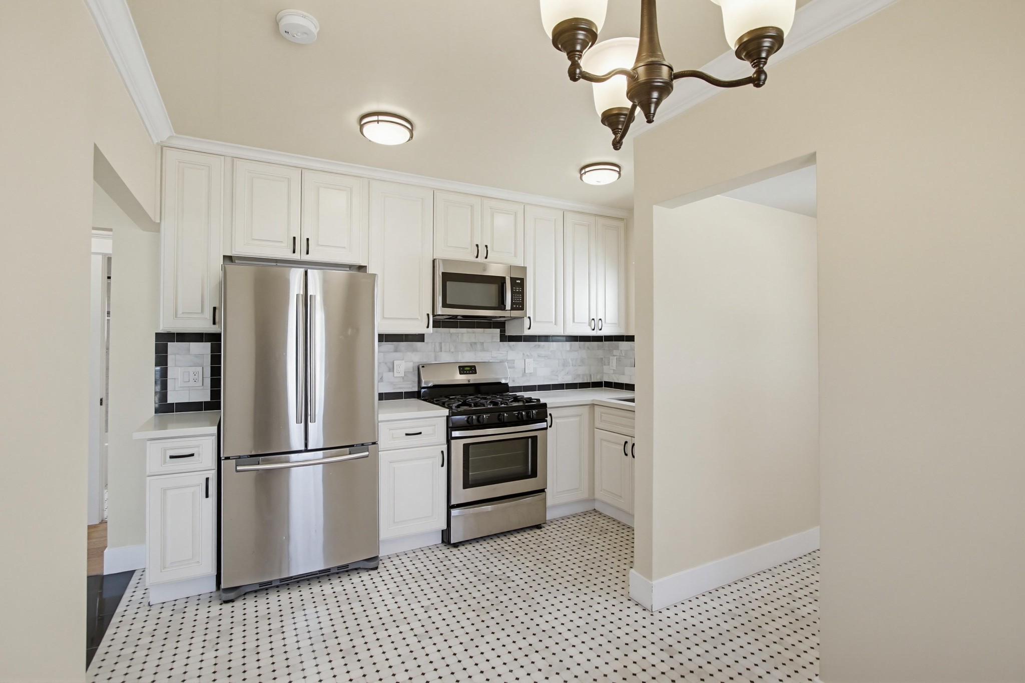 Virtual tour photo 10 of 35 for 102 5th Ave