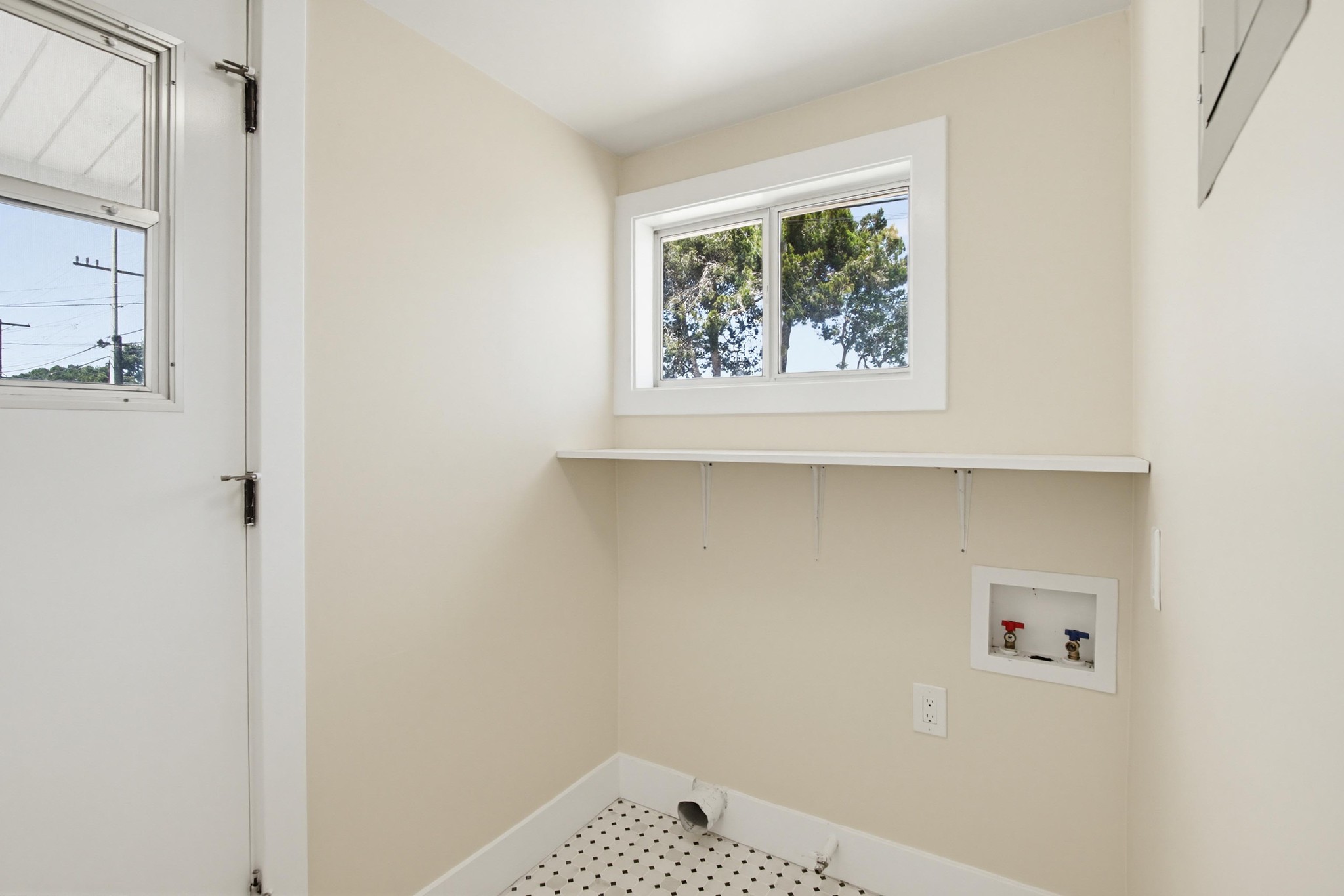 Virtual tour photo 15 of 35 for 102 5th Ave