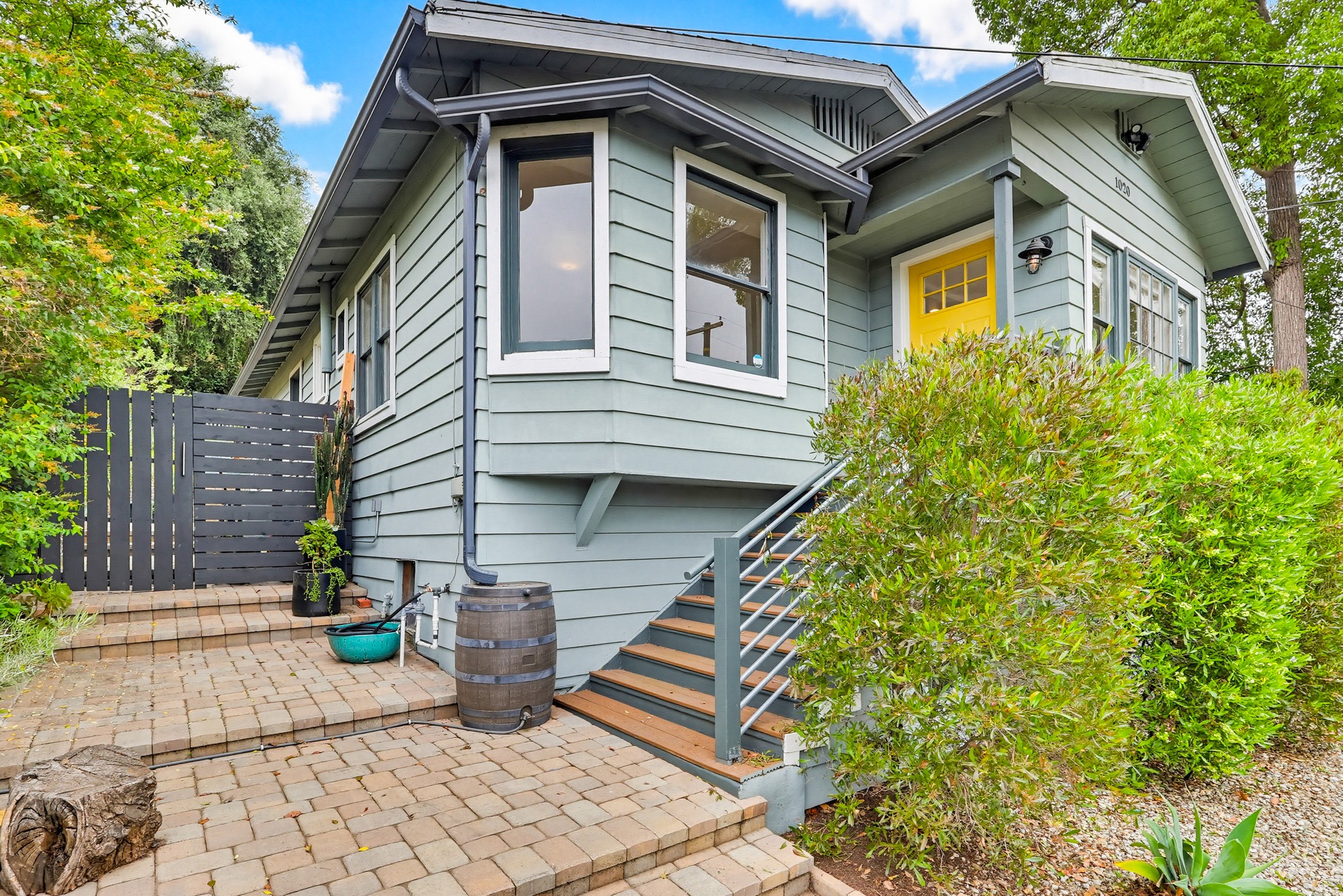 Virtual tour photo 9 of 96 for 1020 N Ave 51