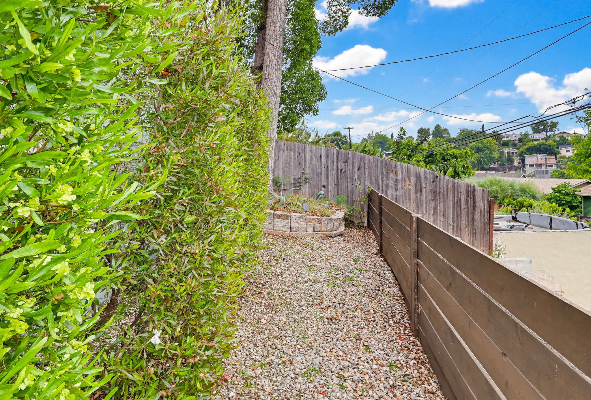 Virtual tour photo 12 of 96 for 1020 N Ave 51