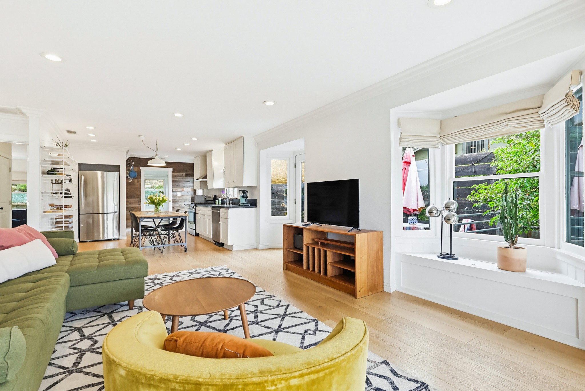 Virtual tour photo 19 of 96 for 1020 N Ave 51