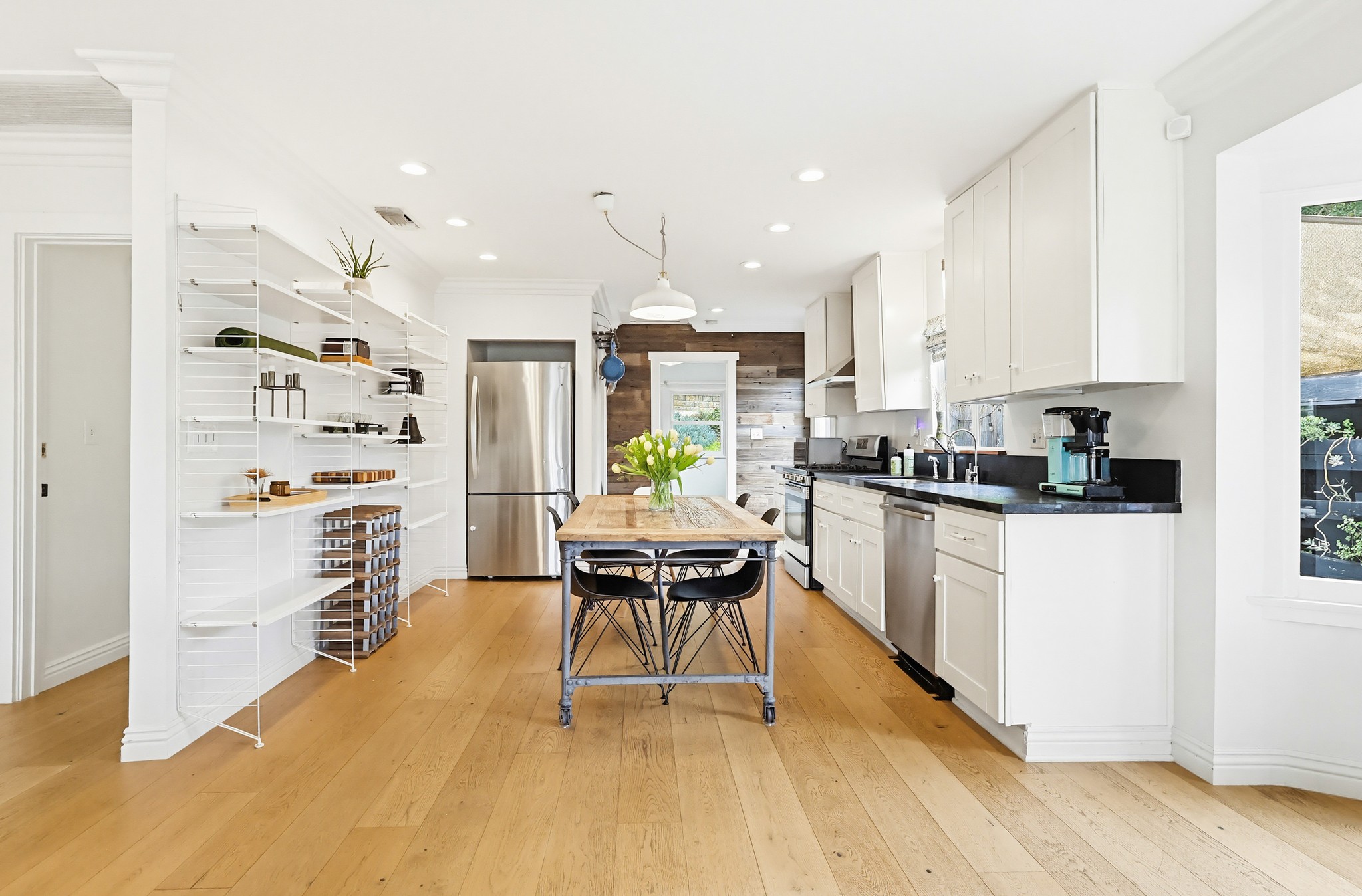 Virtual tour photo 26 of 96 for 1020 N Ave 51