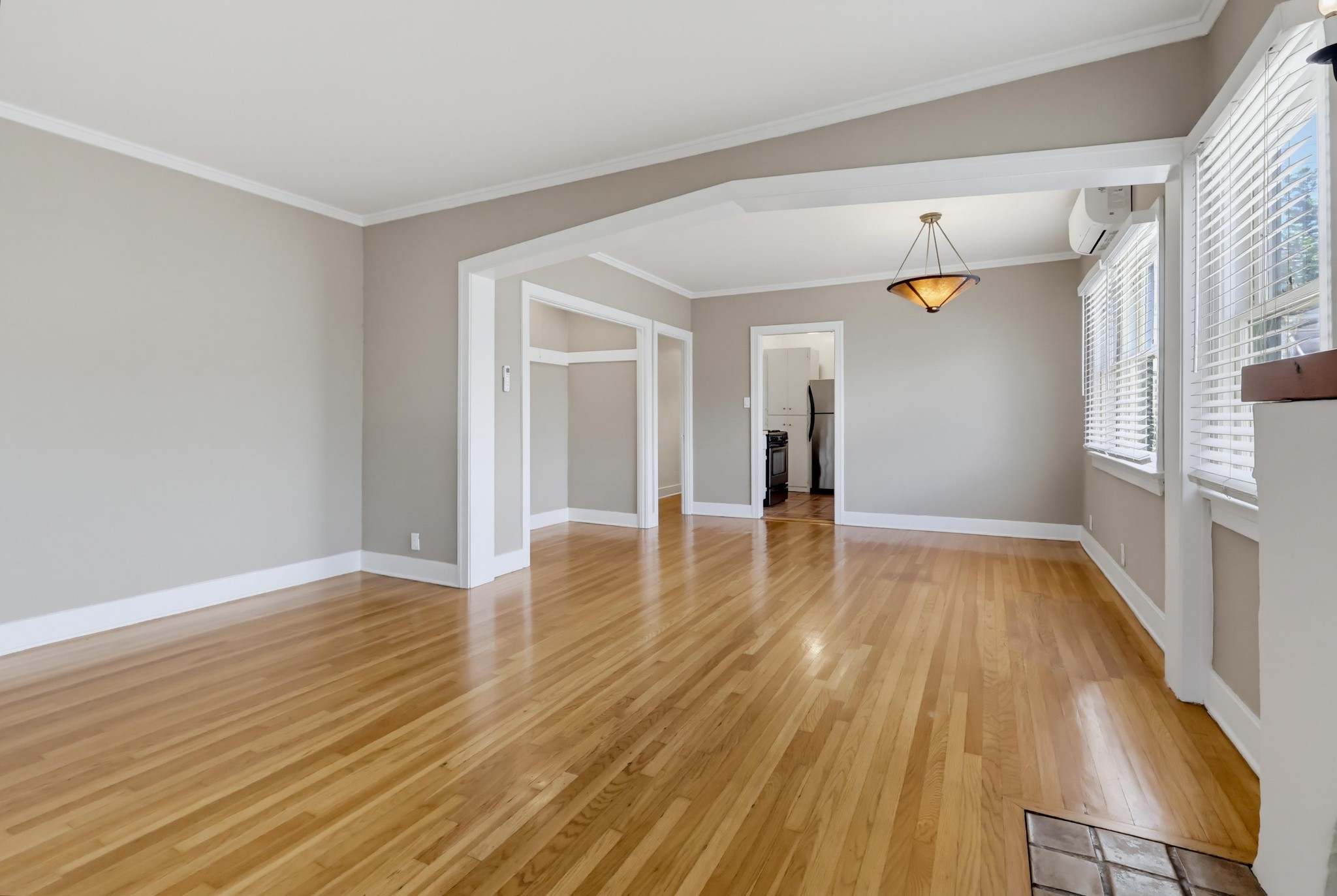 Virtual tour photo 12 of 66 for 1021 Havenhurst Dr