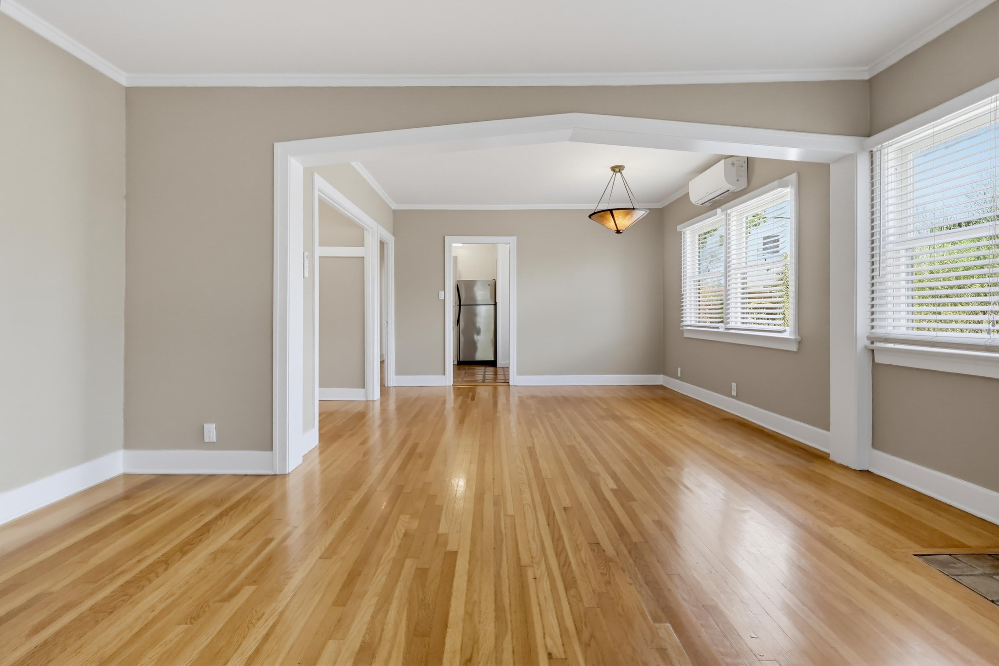 Virtual tour photo 13 of 66 for 1021 Havenhurst Dr