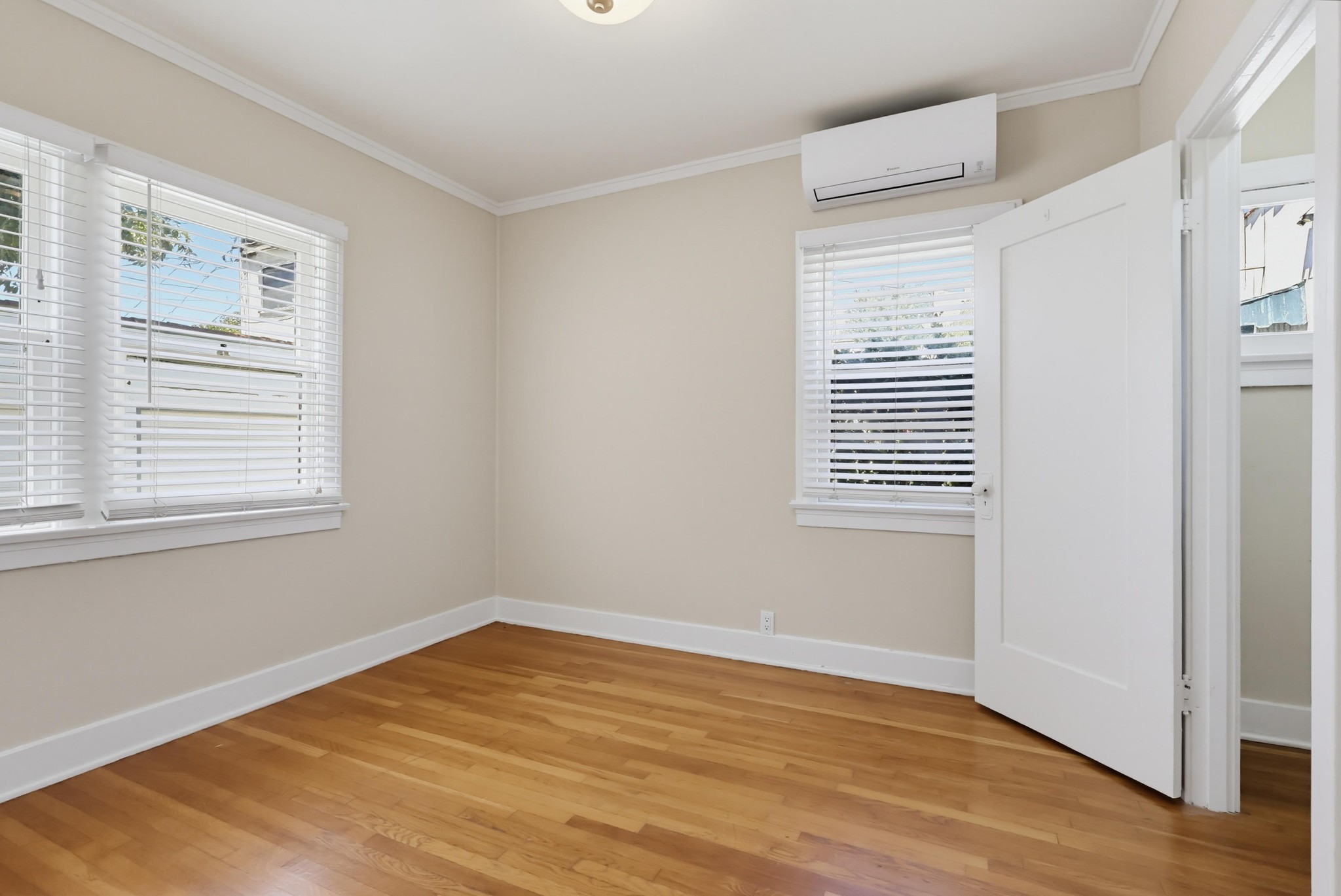 Virtual tour photo 39 of 66 for 1021 Havenhurst Dr