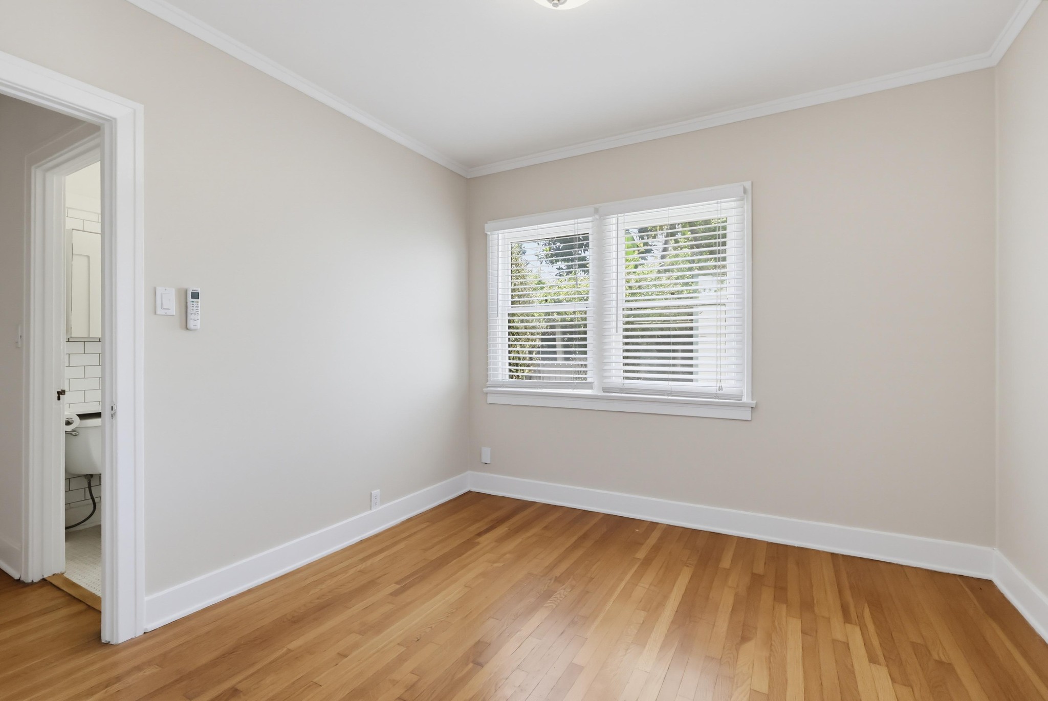 Virtual tour photo 42 of 66 for 1021 Havenhurst Dr