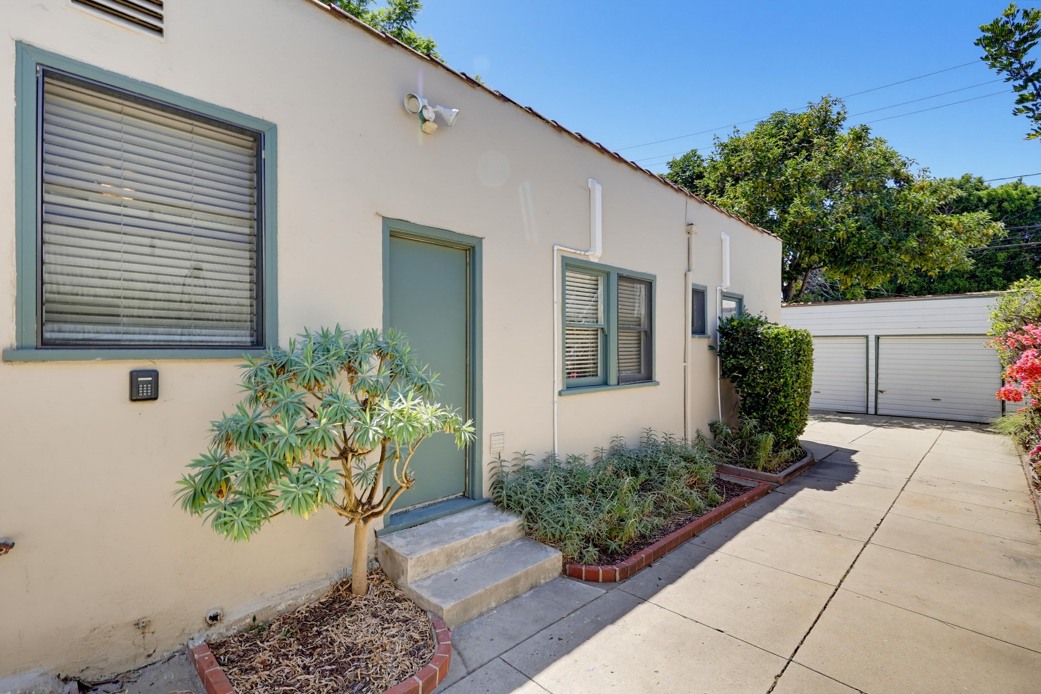 Virtual tour photo 49 of 66 for 1021 Havenhurst Dr