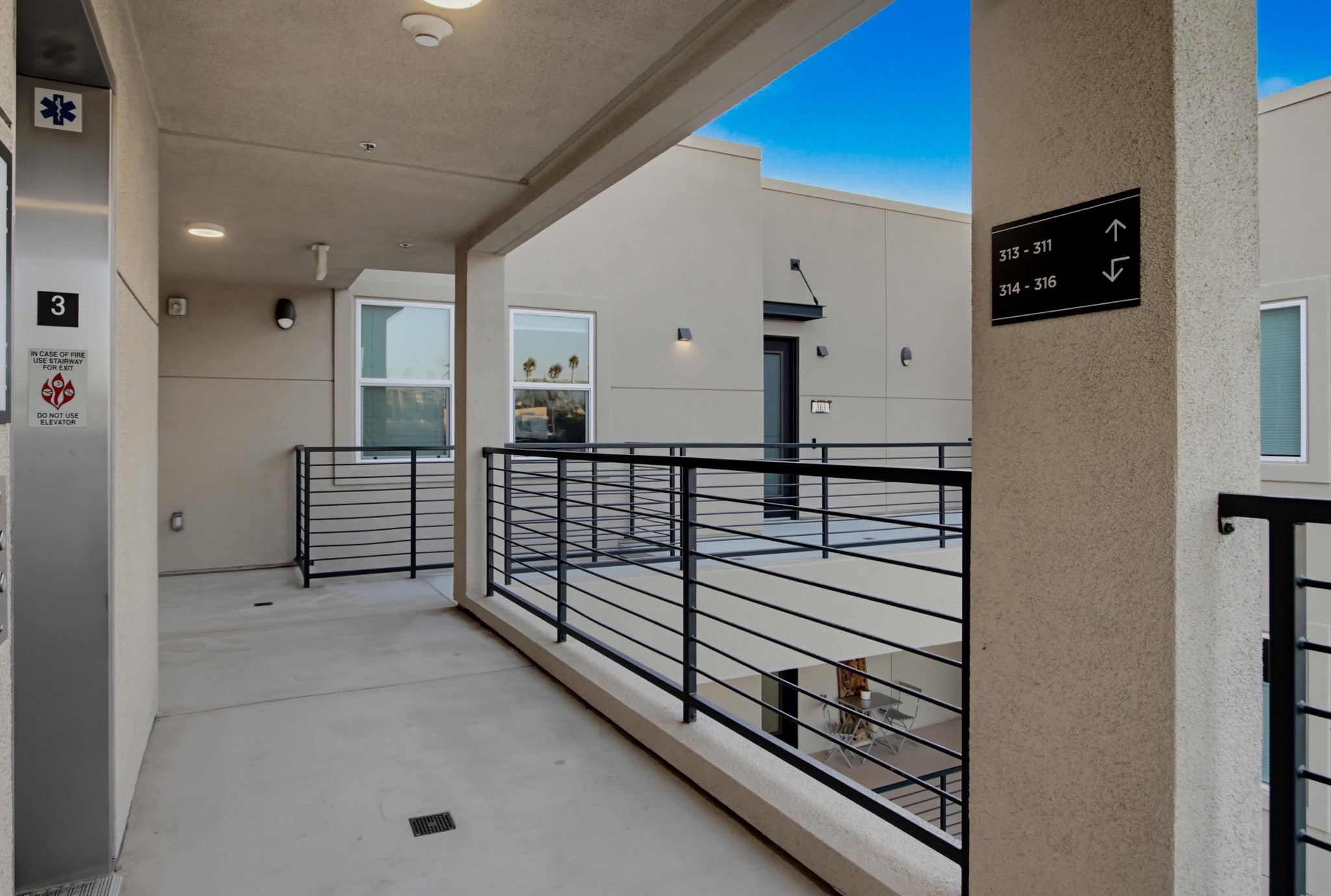 Virtual tour photo 6 of 48 for 1021 S Cleveland St Unit 313