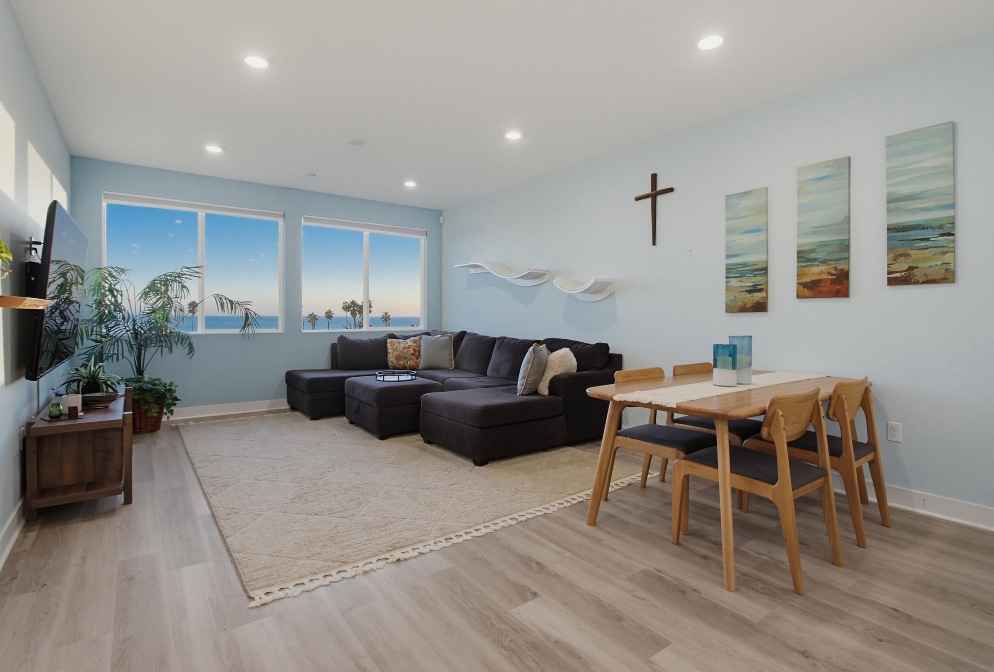 Virtual tour photo 10 of 48 for 1021 S Cleveland St Unit 313
