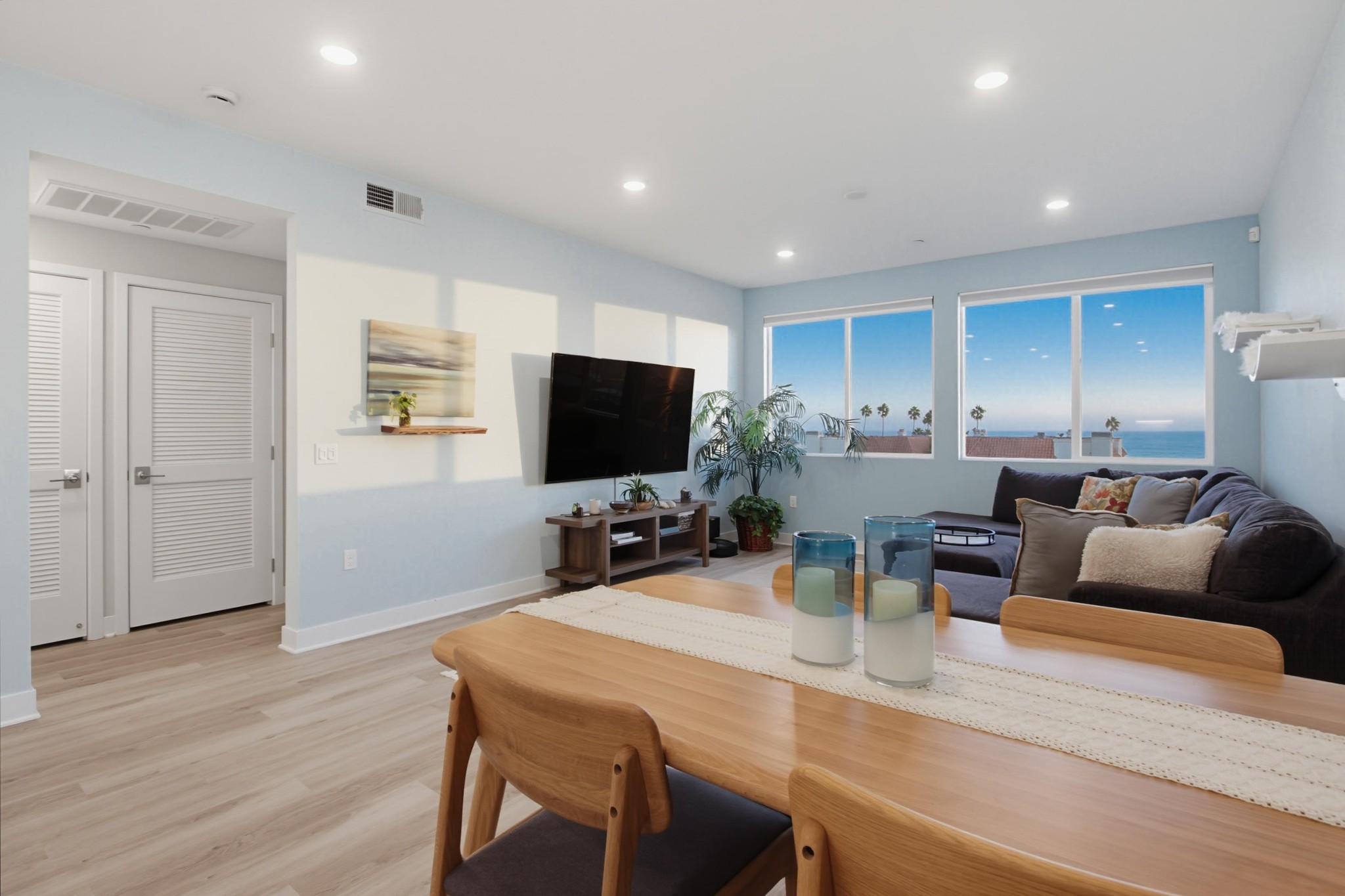 Virtual tour photo 17 of 48 for 1021 S Cleveland St Unit 313