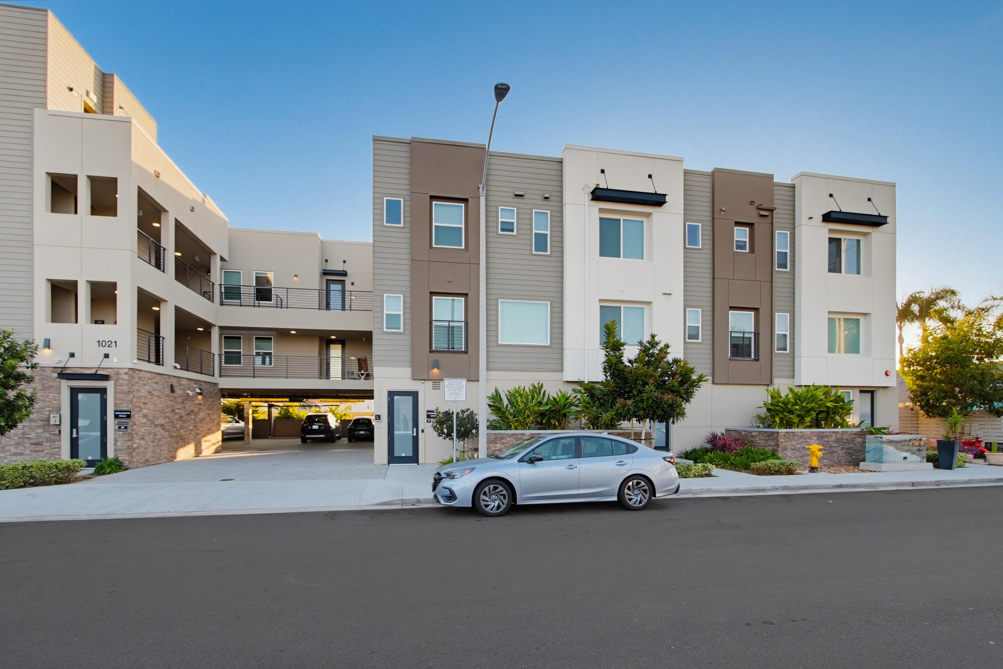 Virtual tour photo 46 of 48 for 1021 S Cleveland St Unit 313