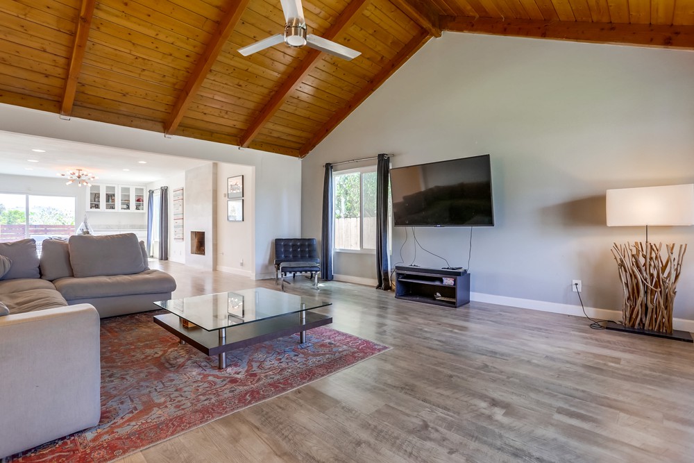 Virtual tour photo 7 of 32 for 10217 Via Del Sud