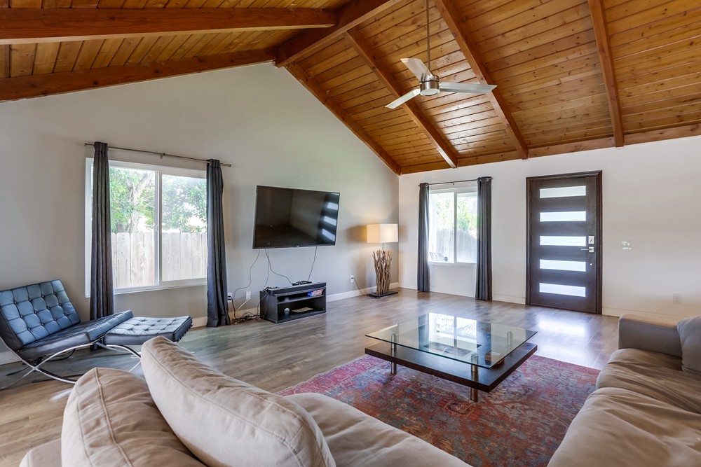 Virtual tour photo 11 of 32 for 10217 Via Del Sud
