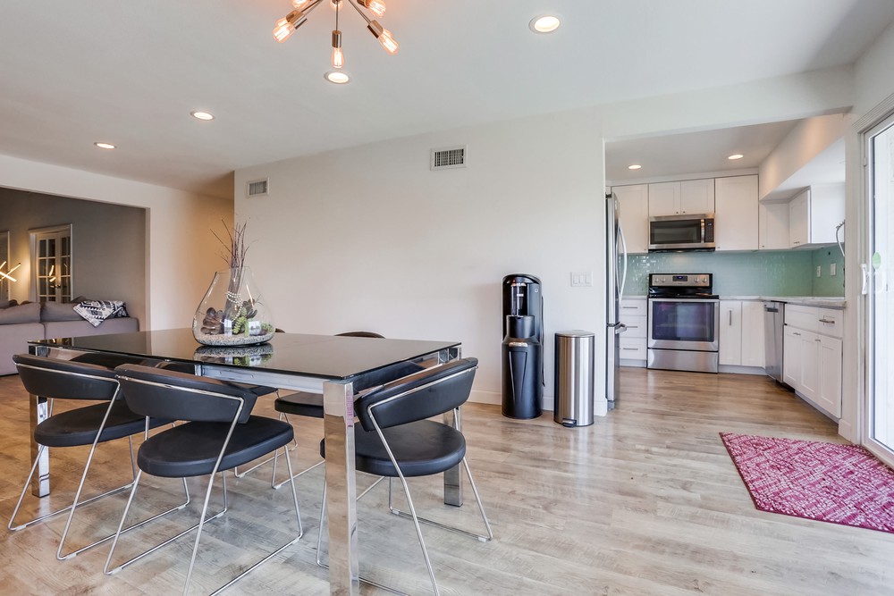 Virtual tour photo 14 of 32 for 10217 Via Del Sud