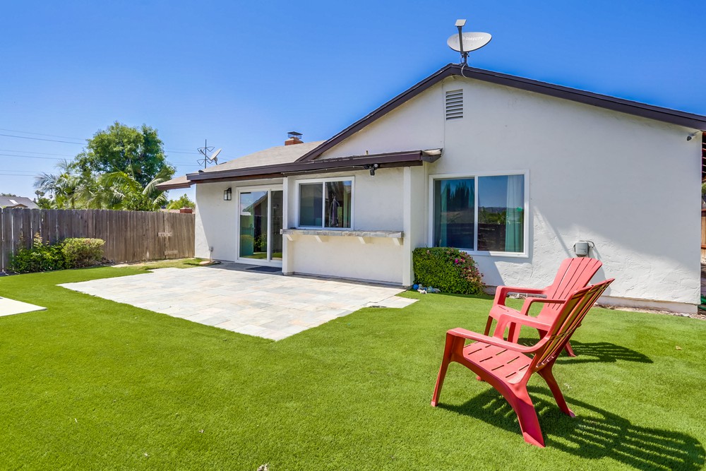 Virtual tour photo 30 of 32 for 10217 Via Del Sud