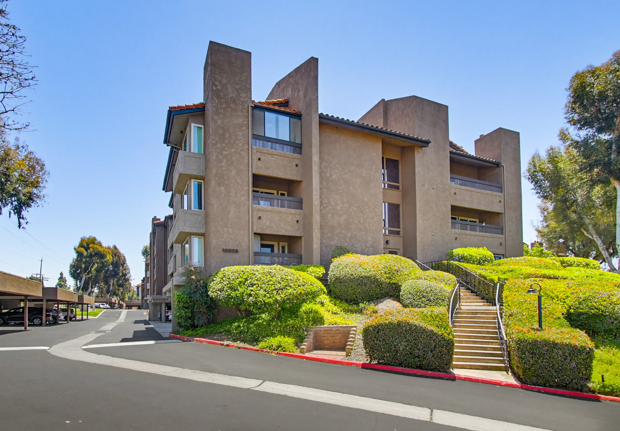 Virtual tour photo 1 of 53 for 10225 Caminito Cuervo UNIT 146