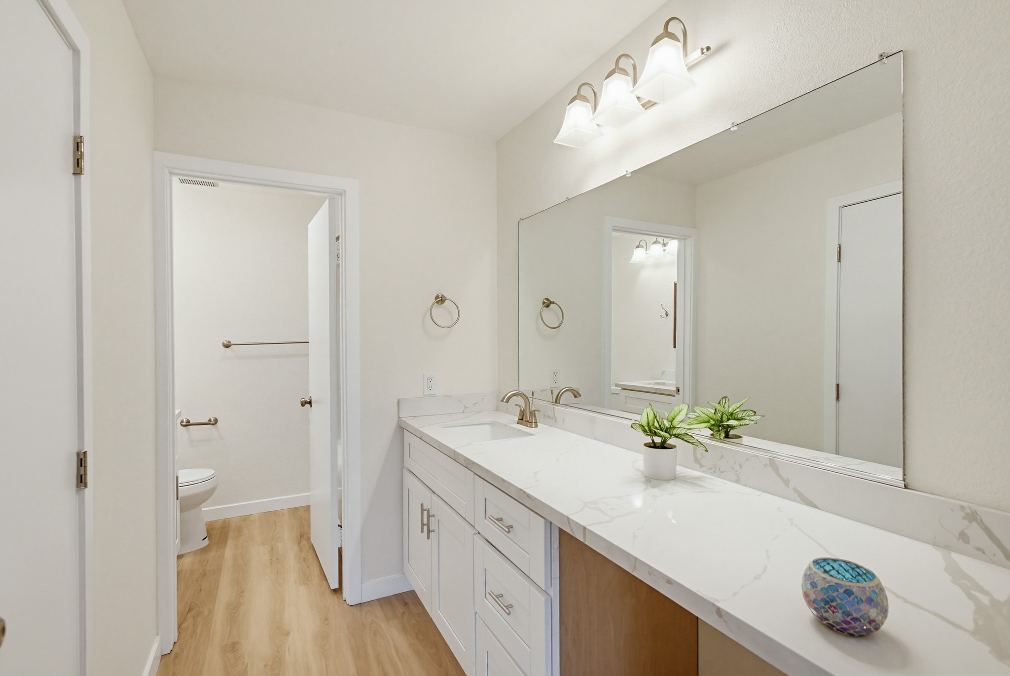 Virtual tour photo 17 of 53 for 10225 Caminito Cuervo UNIT 146