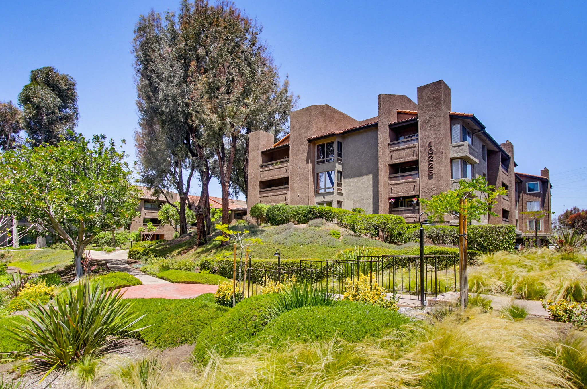 Virtual tour photo 52 of 53 for 10225 Caminito Cuervo UNIT 146
