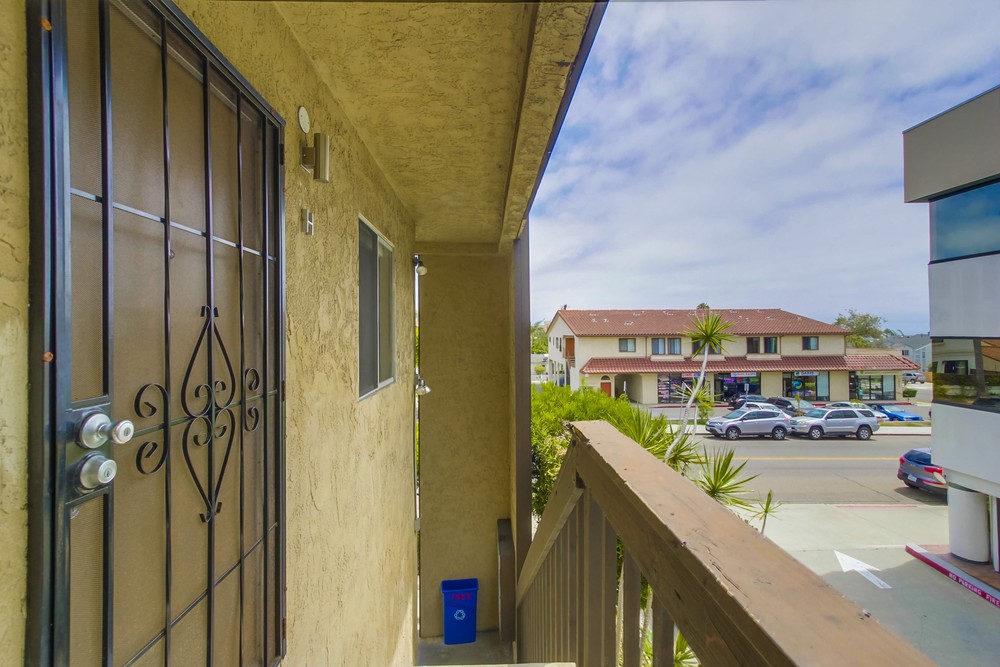 Virtual tour photo 5 of 19 for 1024 Turquoise St #H