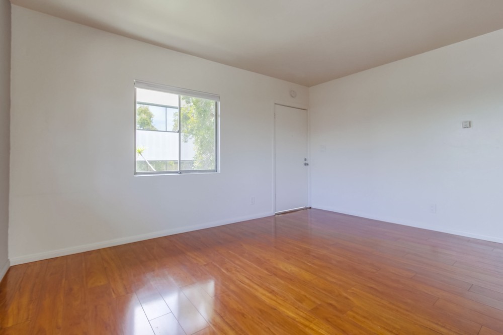 Virtual tour photo 9 of 19 for 1024 Turquoise St #H