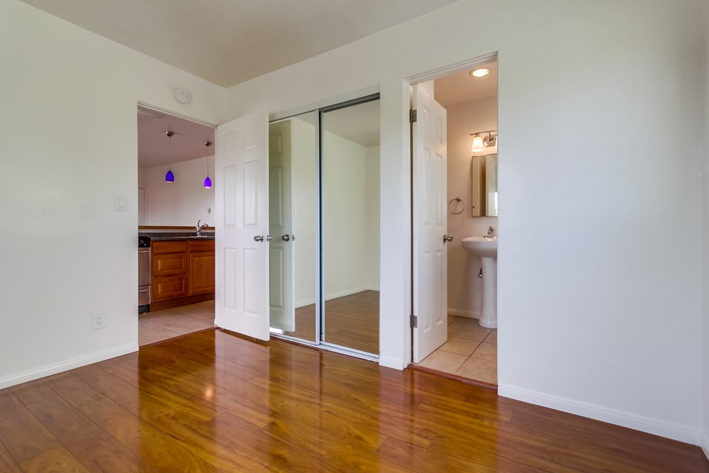 Virtual tour photo 17 of 19 for 1024 Turquoise St #H