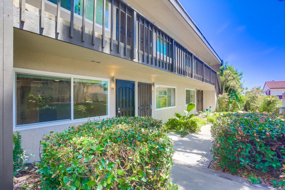 Virtual tour photo 4 of 30 for 1024 Turquoise Street Unit J